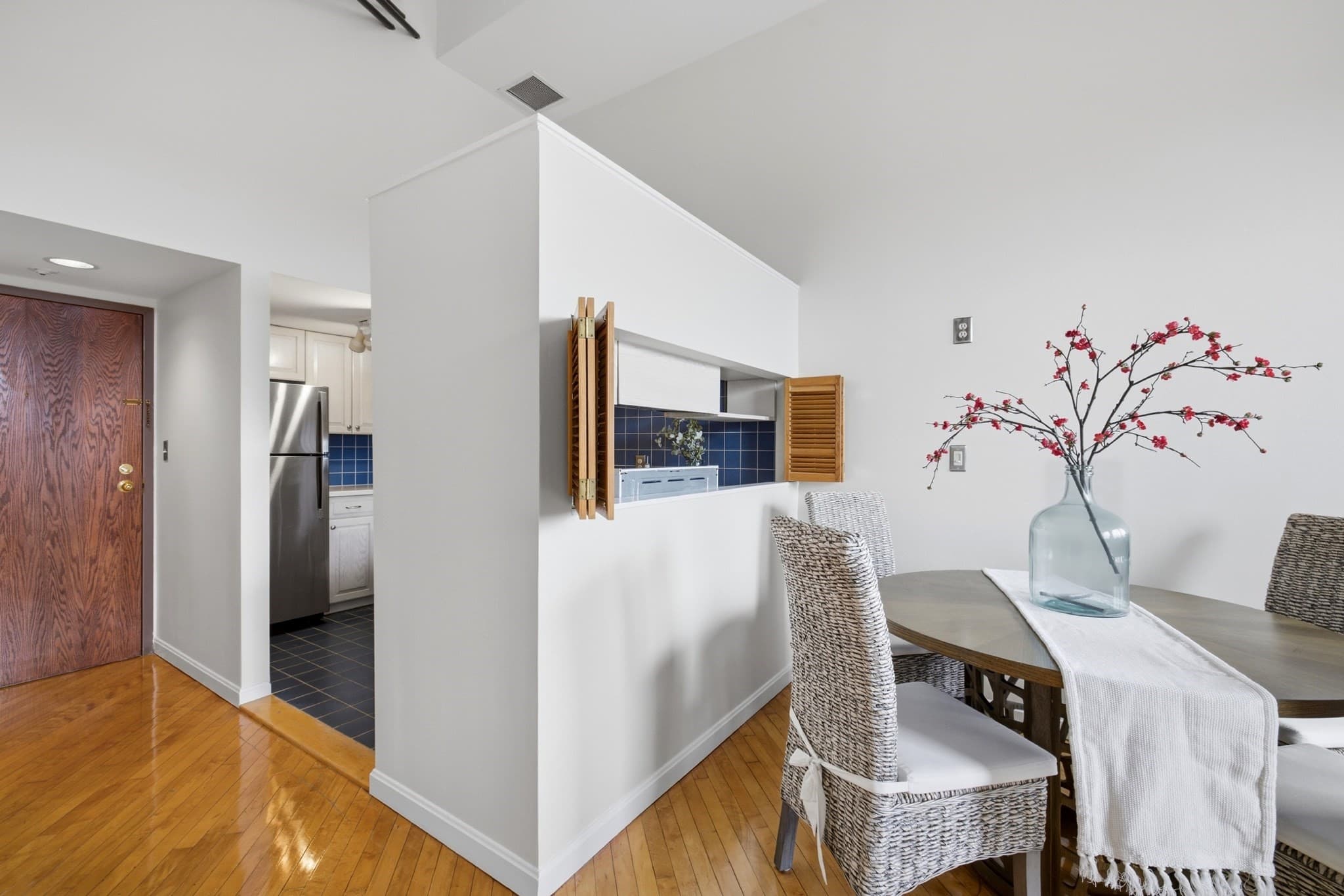 Condominium at 94 Newbury Ave # 402, Quincy MA 02171, Quincy, photo 18 of 41