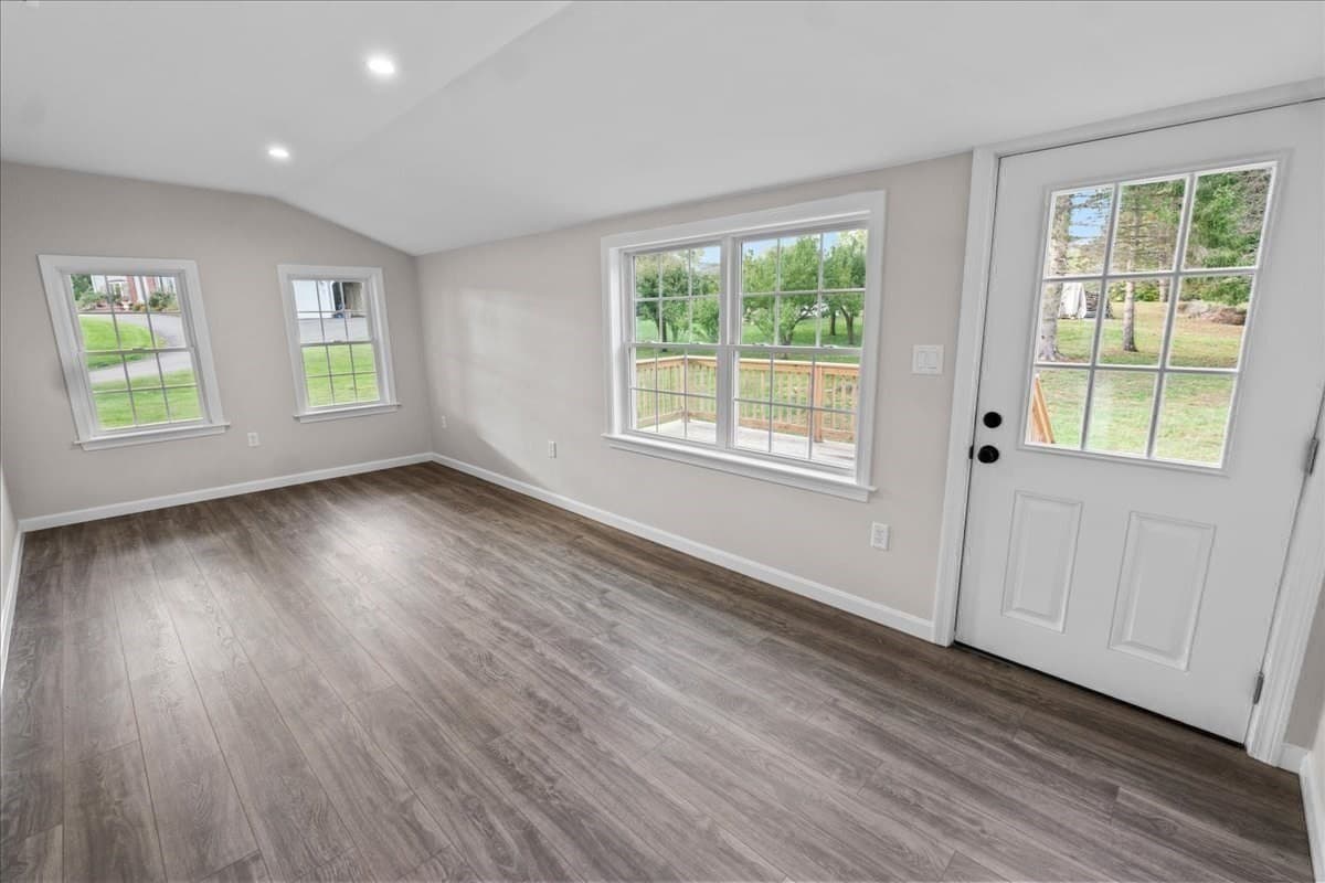 Single Family Residence at 118 Old Groveland Rd, Haverhill MA 01835, Haverhill, photo 17 of 38