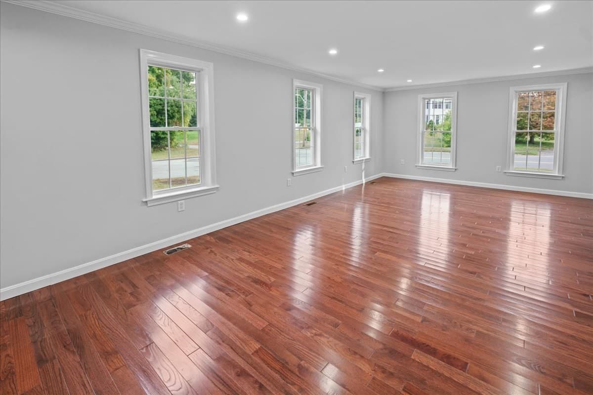 Single Family Residence at 118 Old Groveland Rd, Haverhill MA 01835, Haverhill, photo 7 of 38