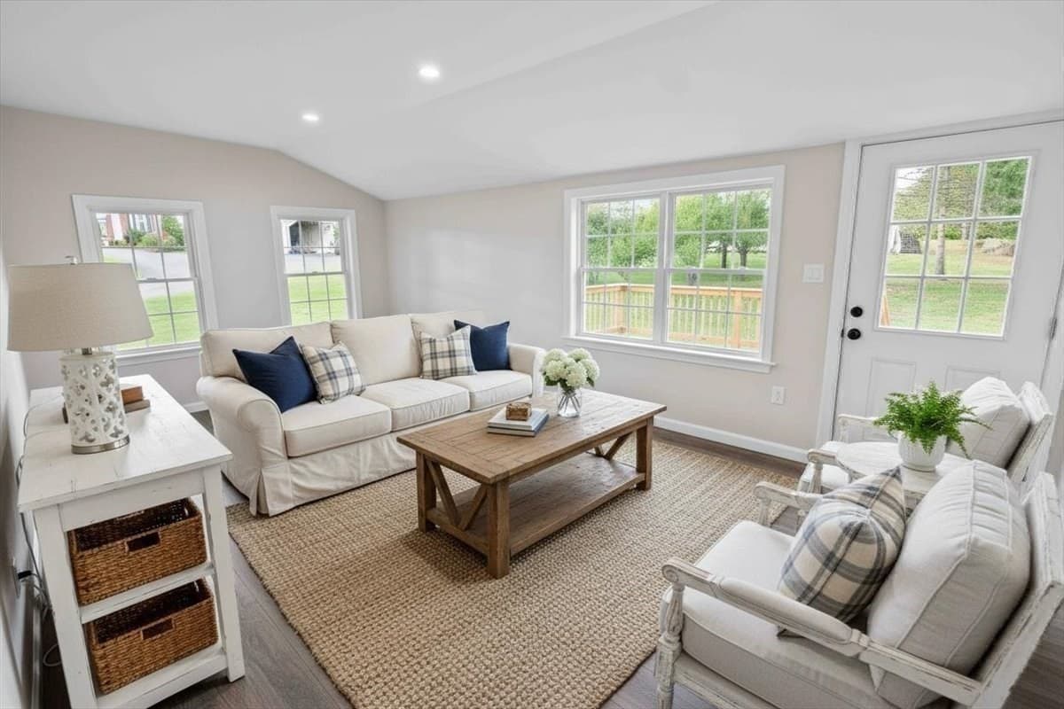 Single Family Residence at 118 Old Groveland Rd, Haverhill MA 01835, Haverhill, photo 18 of 38