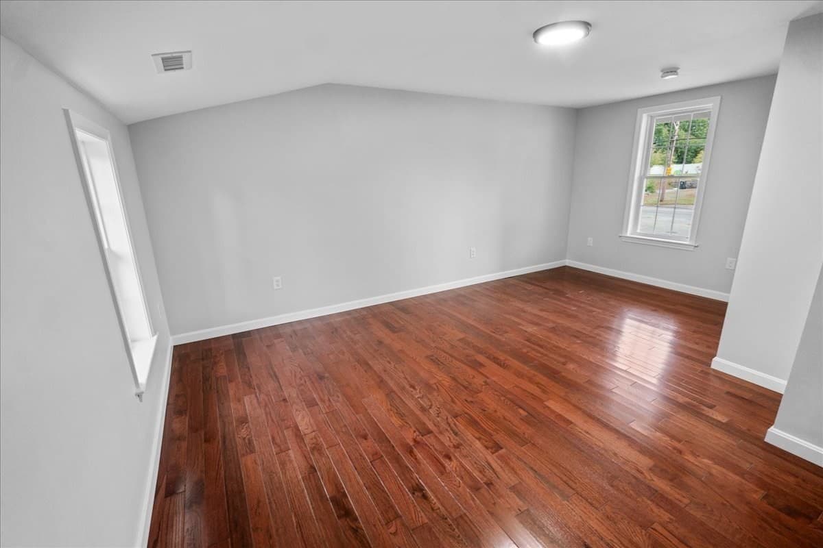 Single Family Residence at 118 Old Groveland Rd, Haverhill MA 01835, Haverhill, photo 11 of 38
