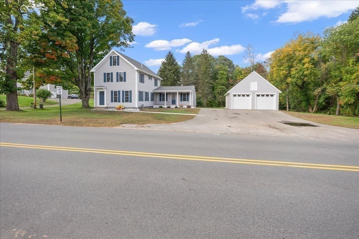 Single Family Residence at 118 Old Groveland Rd, Haverhill MA 01835, Haverhill, photo 35 of 38