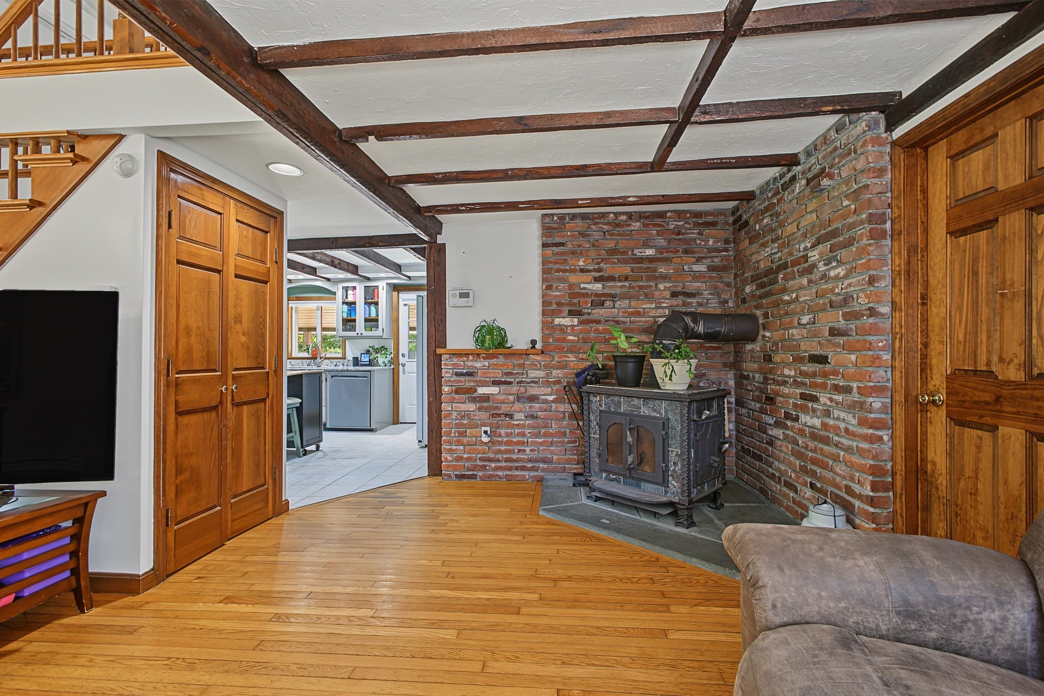 Single Family Residence at 306 Thompson Rd, Webster MA 01570, Webster, photo 16 of 36