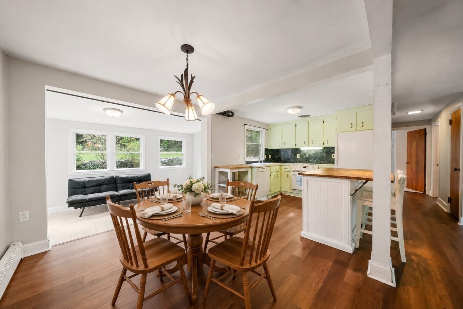 Single Family Residence at 208 Mount Vernon Rd E, Weymouth MA 02189, Weymouth, photo 6 of 21