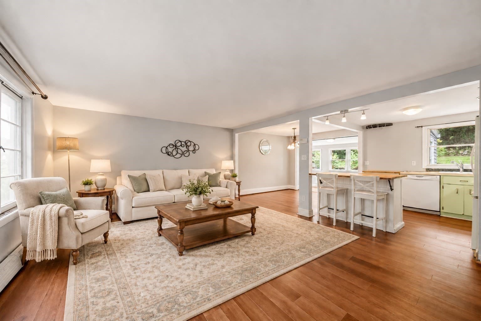 Single Family Residence at 208 Mount Vernon Rd E, Weymouth MA 02189, Weymouth, photo 4 of 21
