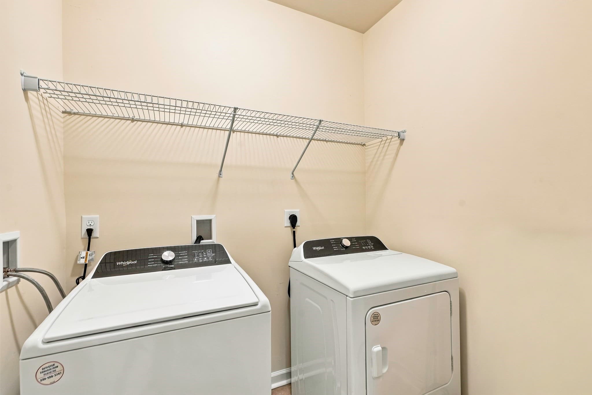 Apartment at 2 Winslow Lane # 404, Grafton MA 01536, photo 13 of 33