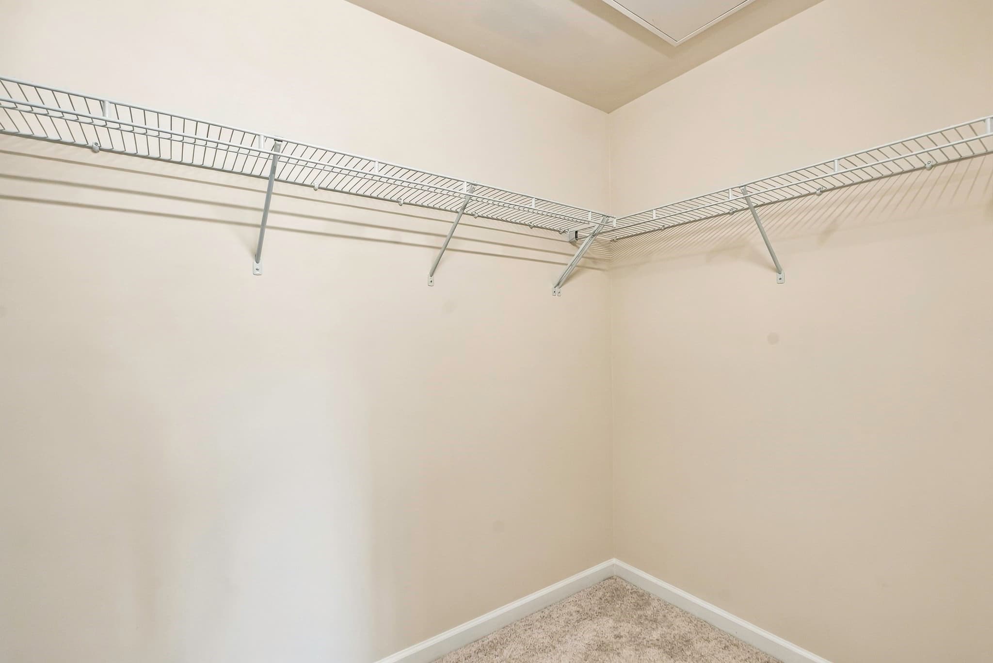 Apartment at 2 Winslow Lane # 404, Grafton MA 01536, photo 12 of 33