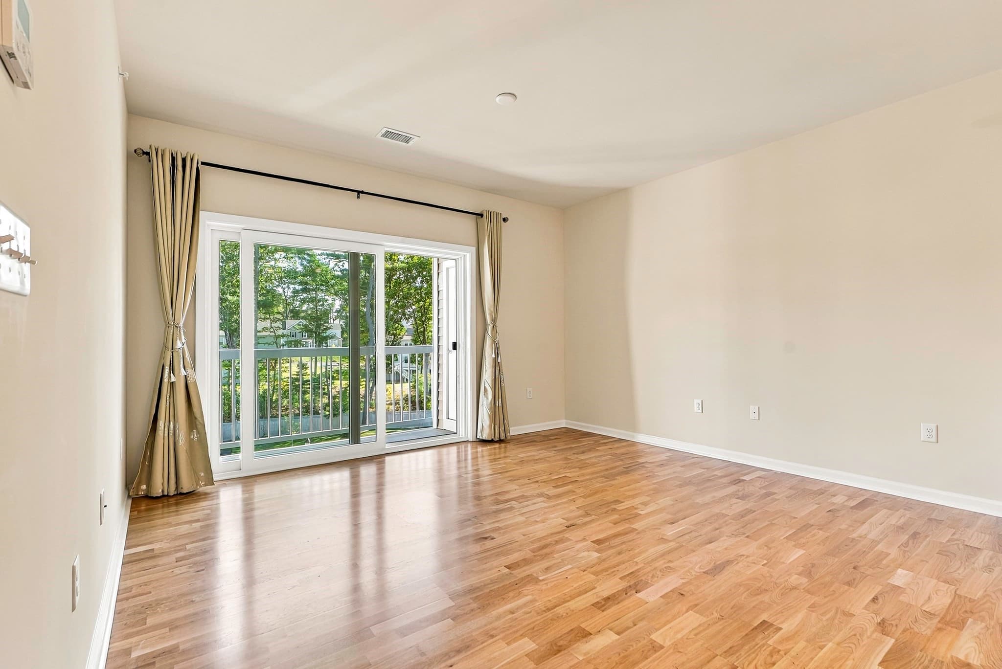 Apartment at 2 Winslow Lane # 404, Grafton MA 01536, photo 26 of 33