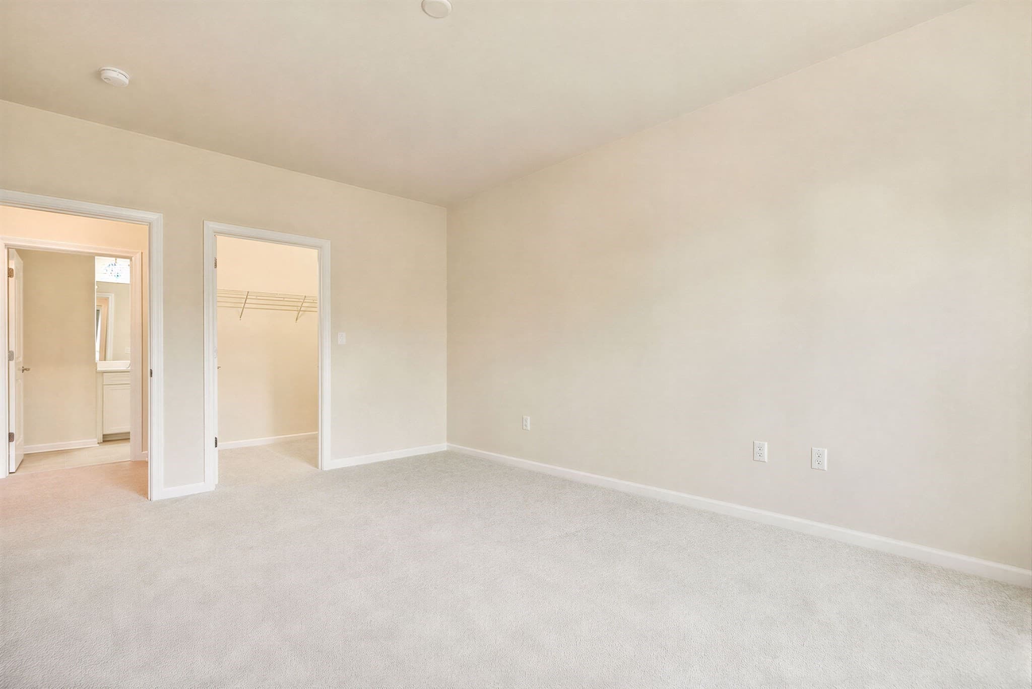 Apartment at 2 Winslow Lane # 404, Grafton MA 01536, photo 33 of 33