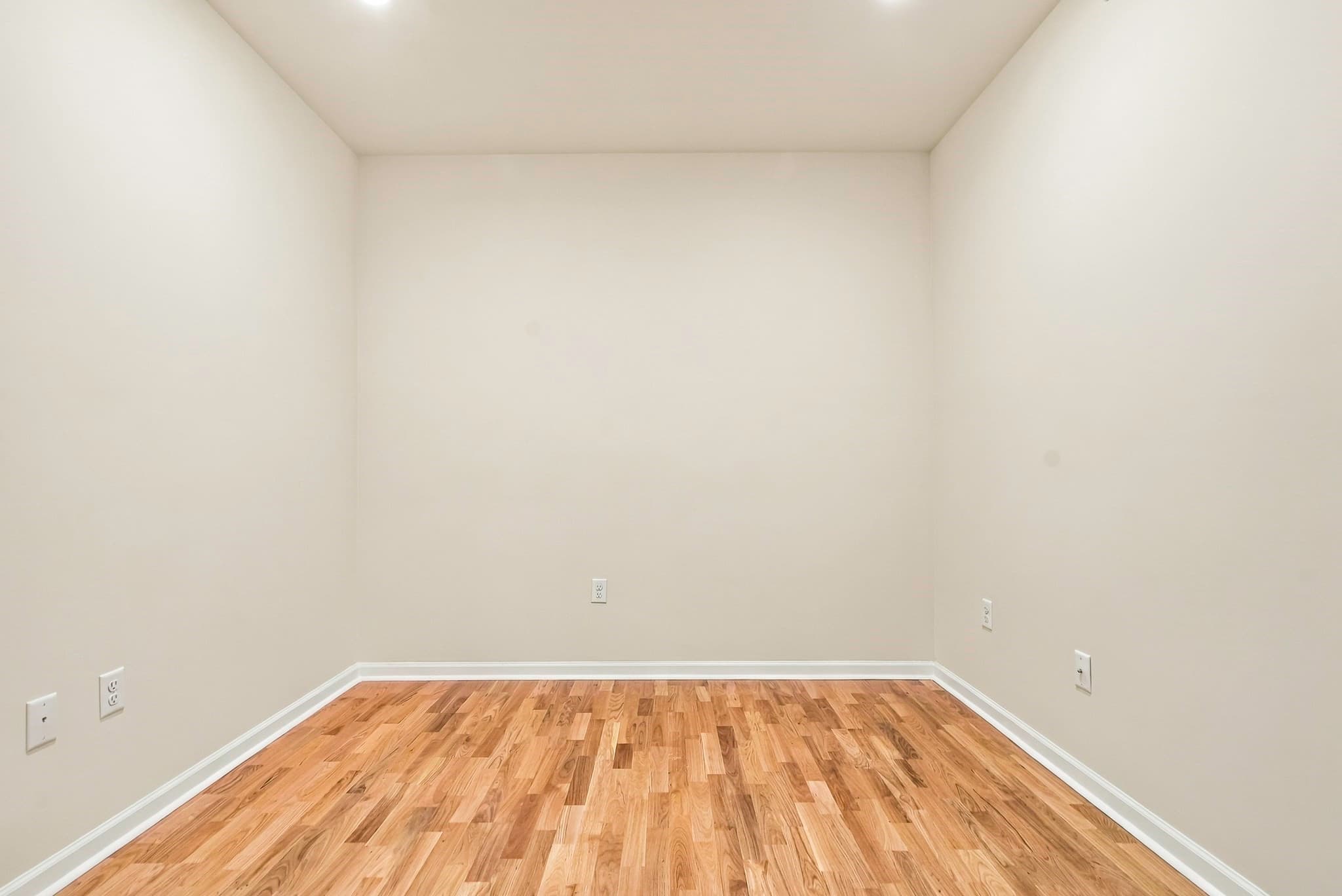 Apartment at 2 Winslow Lane # 404, Grafton MA 01536, photo 21 of 33