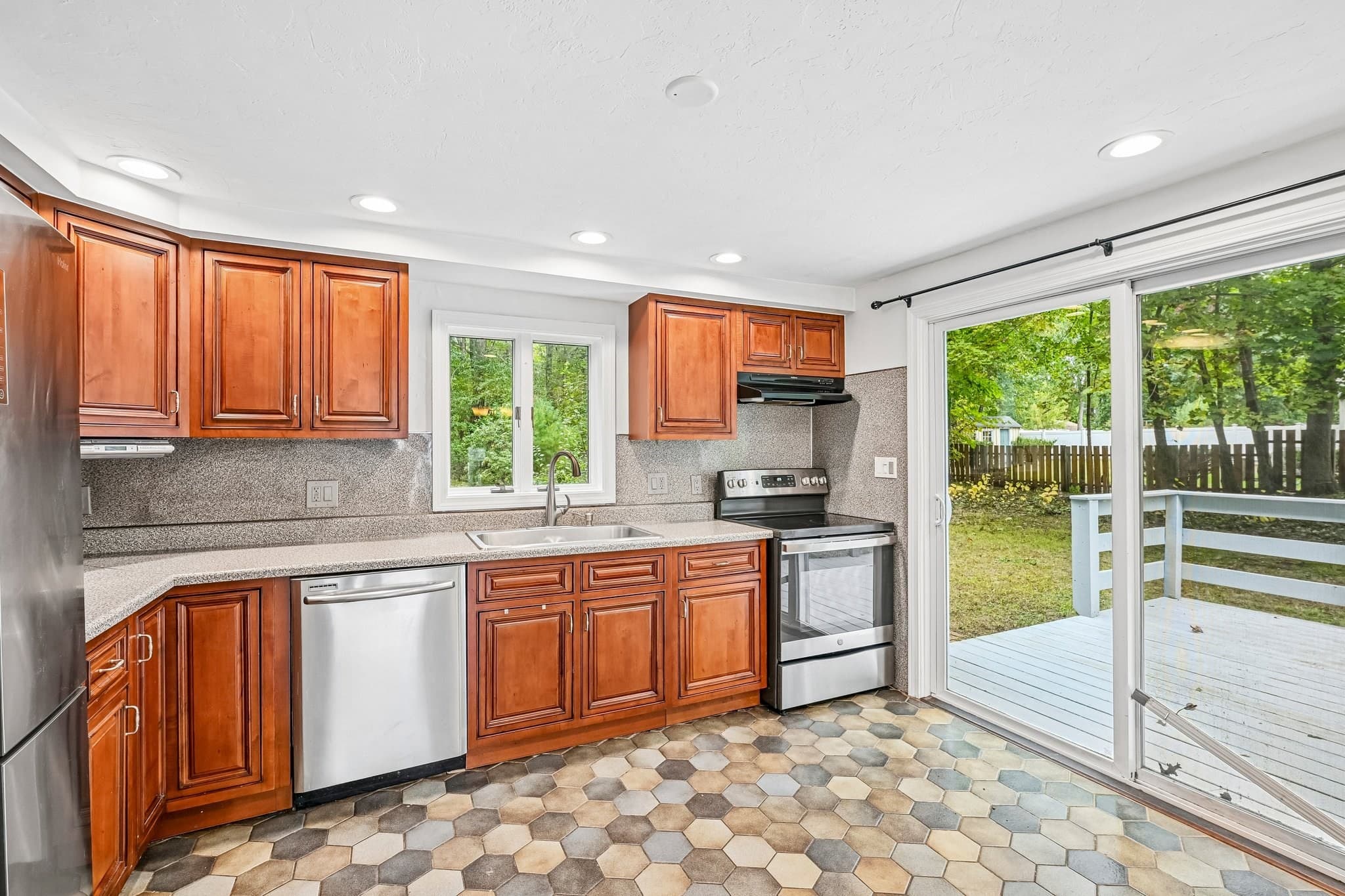 Single Family Residence at 18 Eleanor Rd, Walpole MA 02081, Walpole, photo 14 of 38