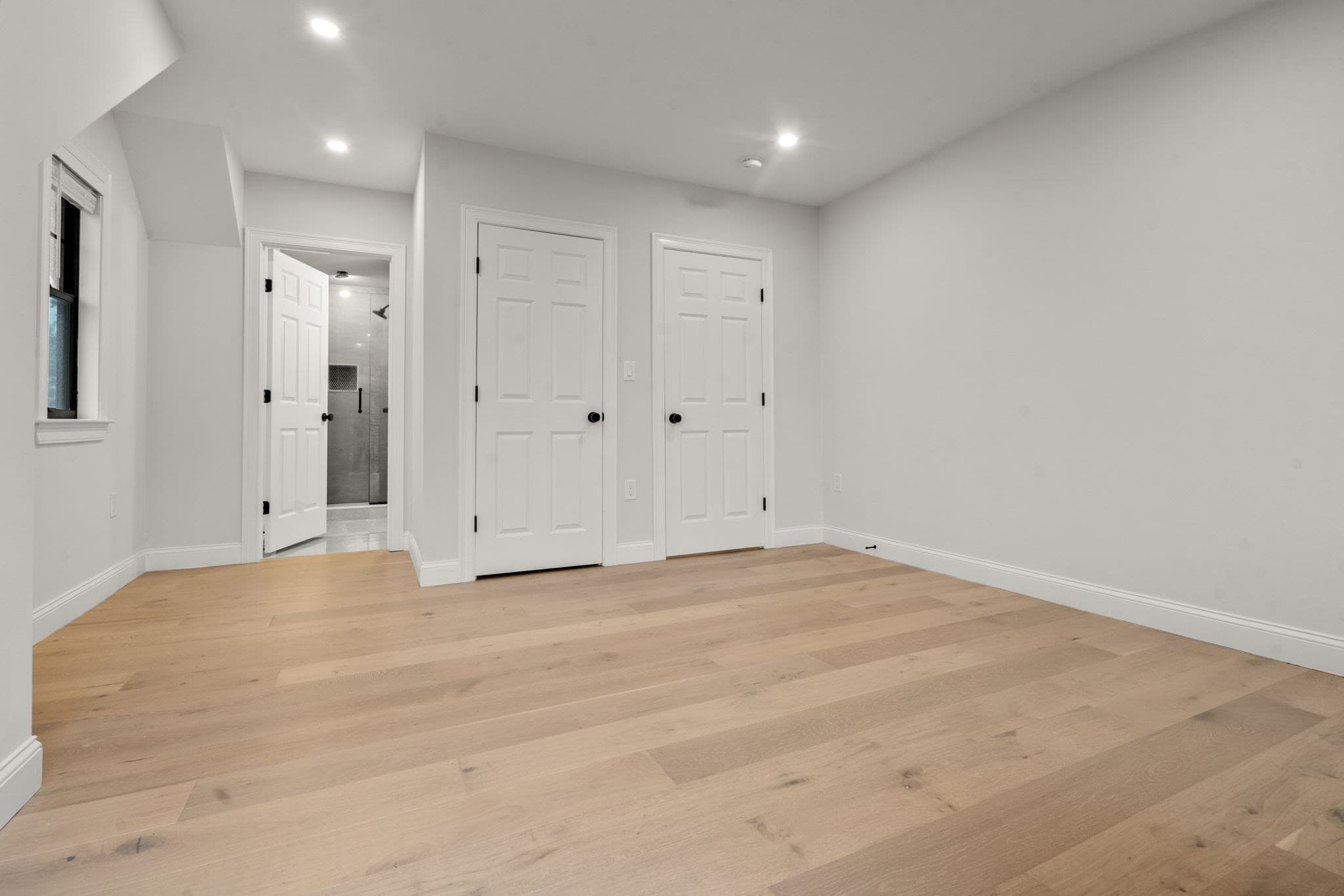 2 Family - 2 Units Up/Down at 32-34 Perthshire Road, Boston MA 02135, Boston, photo 33 of 41