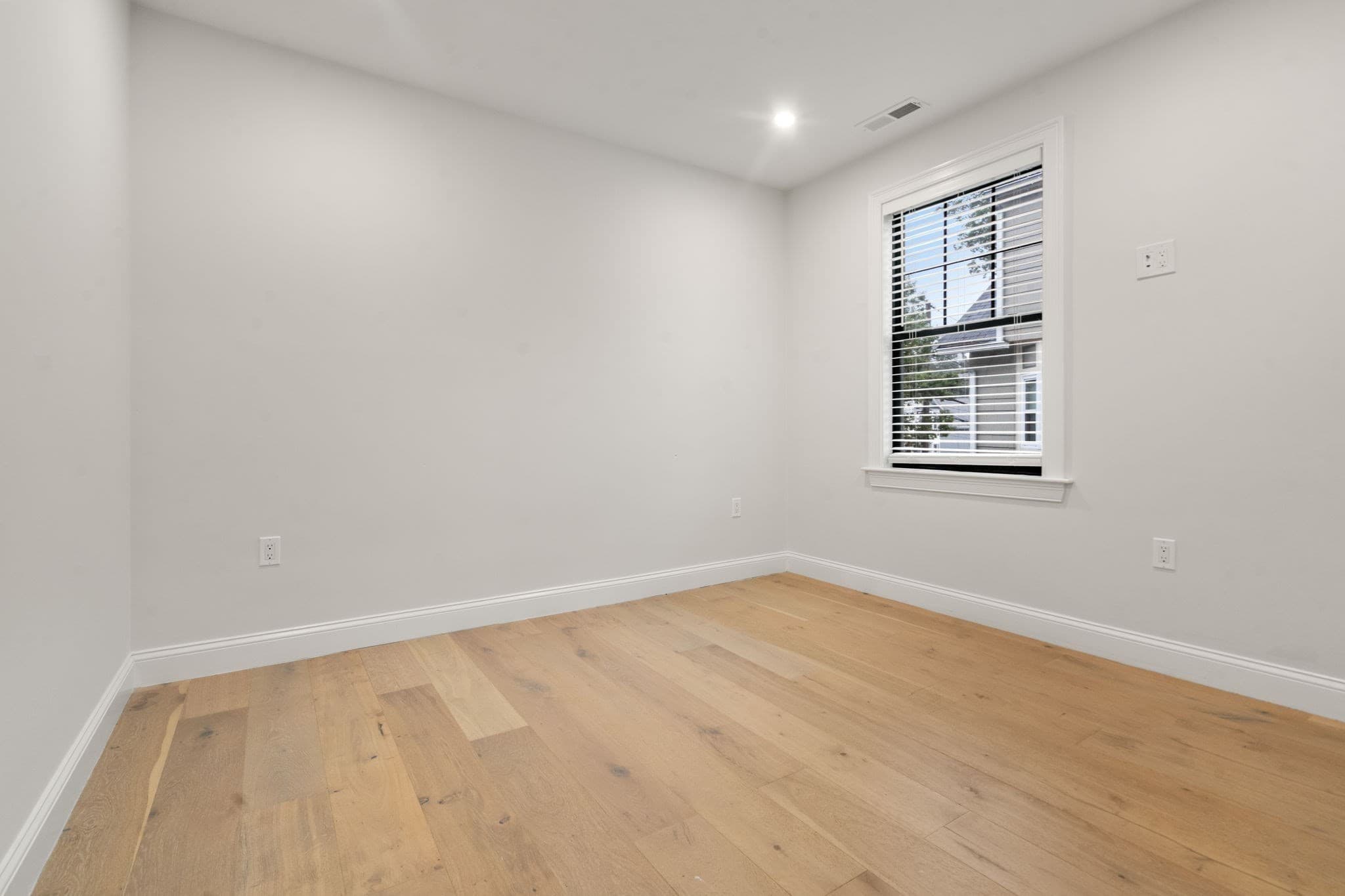 Condominium at 32 Perthshire Road # 32, Boston MA 02135, Boston, photo 6 of 24