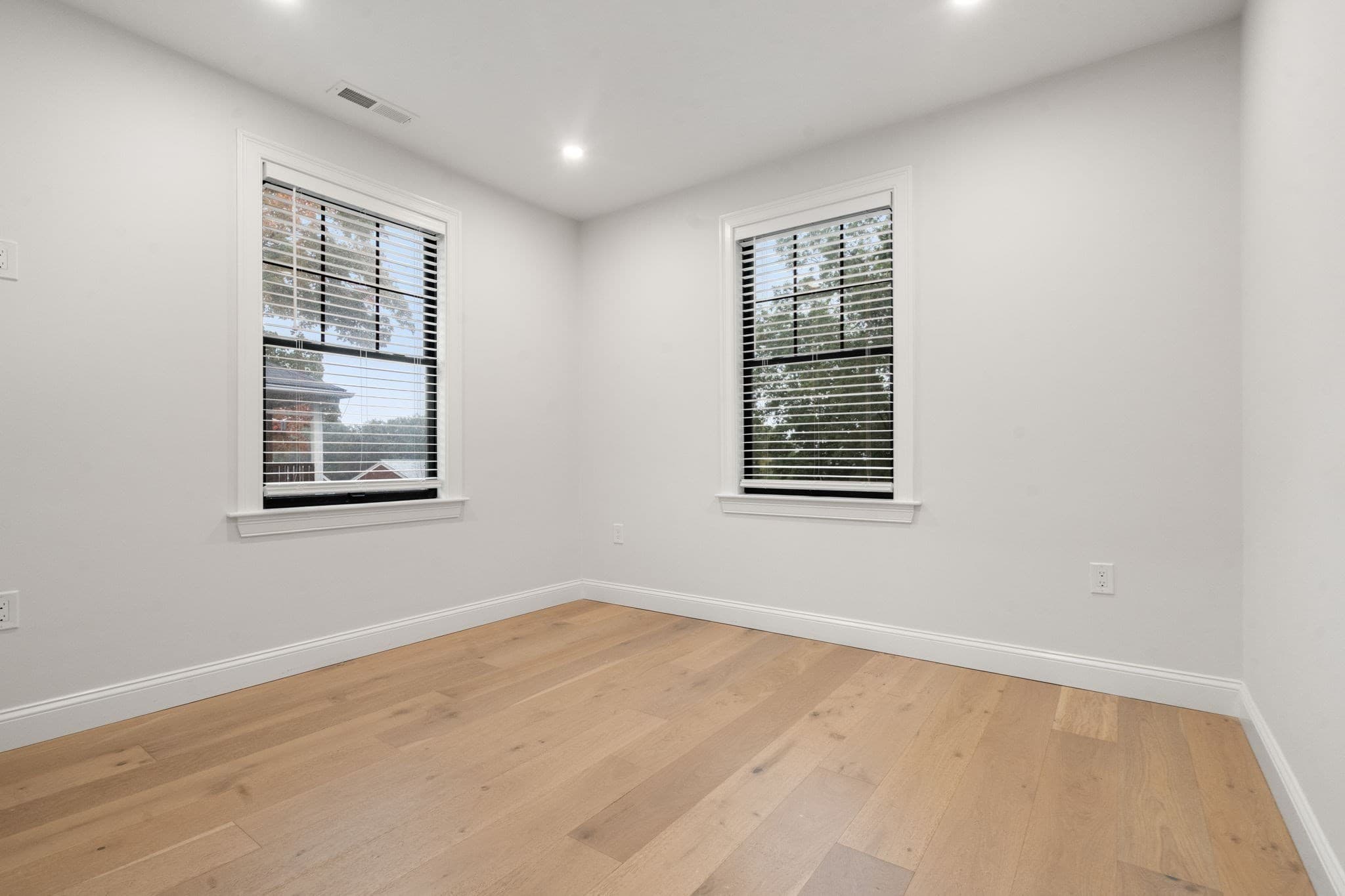 Condominium at 32 Perthshire Road # 32, Boston MA 02135, Boston, photo 5 of 24