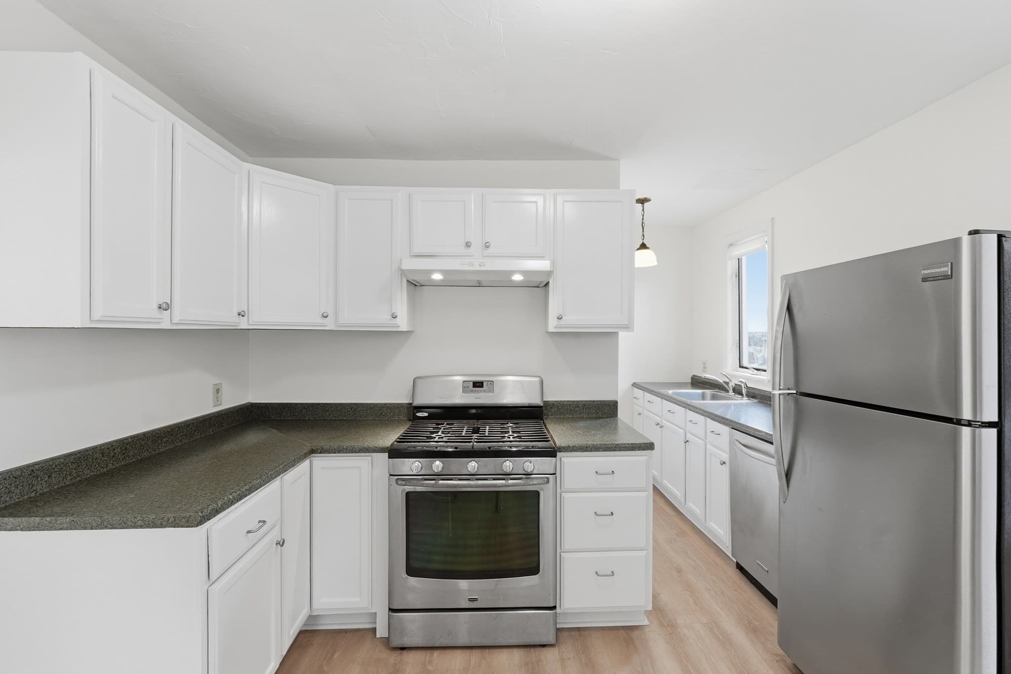 Single Family Residence at 165 Fairmont Ave, Worcester MA 01604, Worcester, photo 13 of 32