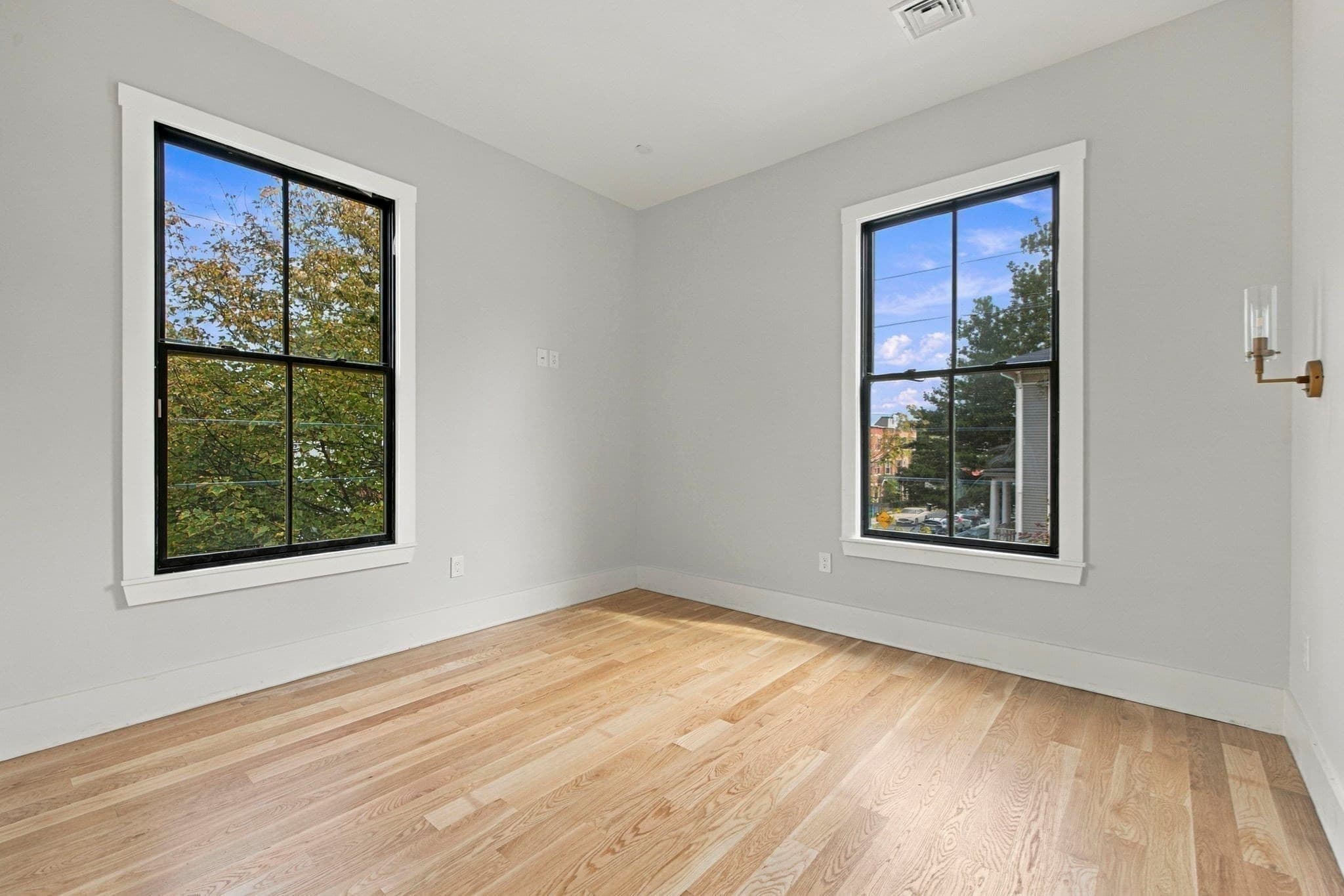Condominium at 93 Moreland Street, Boston MA 02119, Boston, photo 9 of 18