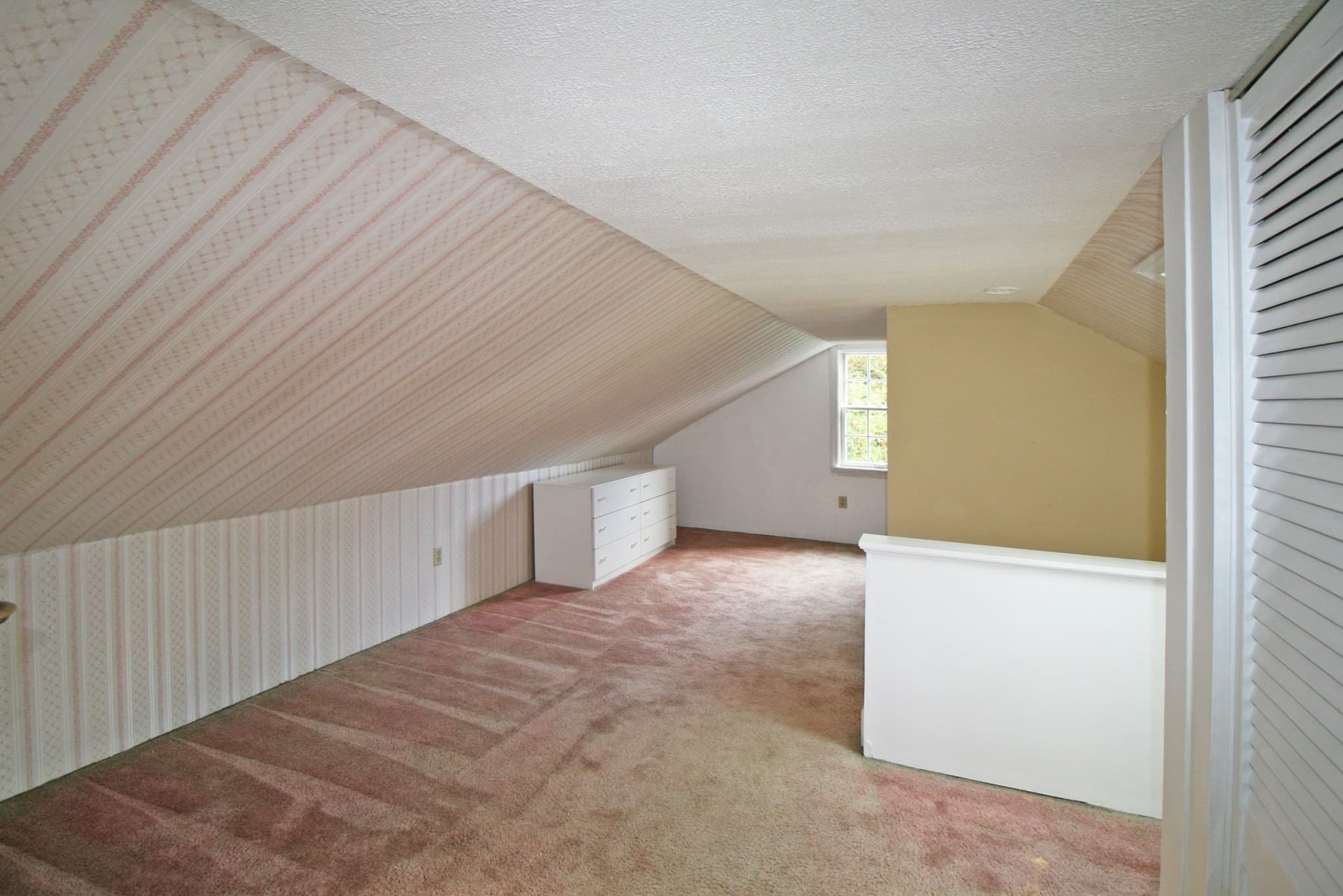 Single Family Residence at 28 South Street, Easthampton MA 01027, Easthampton, photo 16 of 23