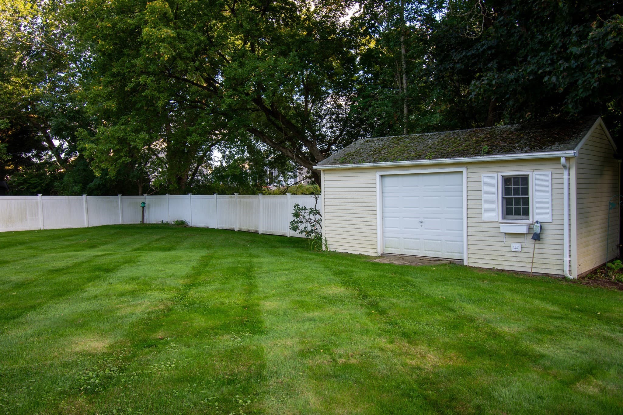 Single Family Residence at 69 Airport Rd, Dudley MA 01571, Dudley, photo 5 of 36