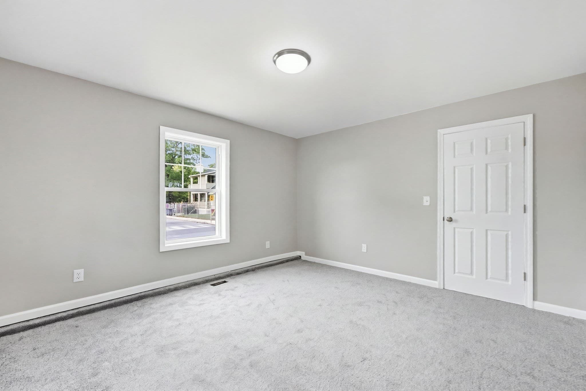 Single Family Residence at 193 Hancock St, Springfield MA 01109, Springfield, photo 31 of 33