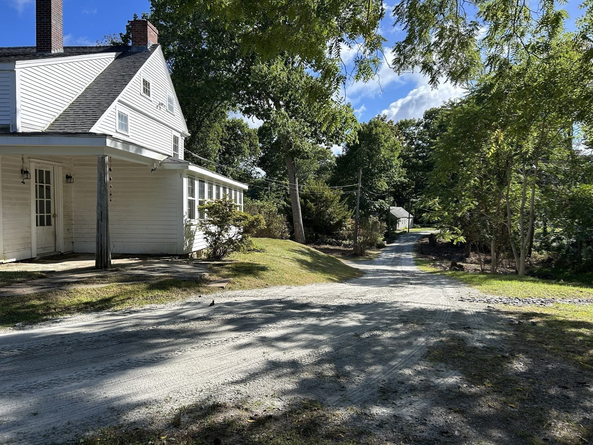Single Family Residence at 5 Roberts Ct, Gloucester MA 01930, Gloucester, photo 4 of 42