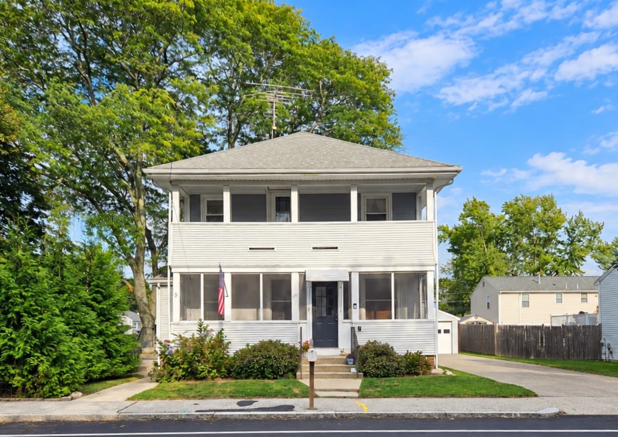 209 River Road, Lincoln RI 02865