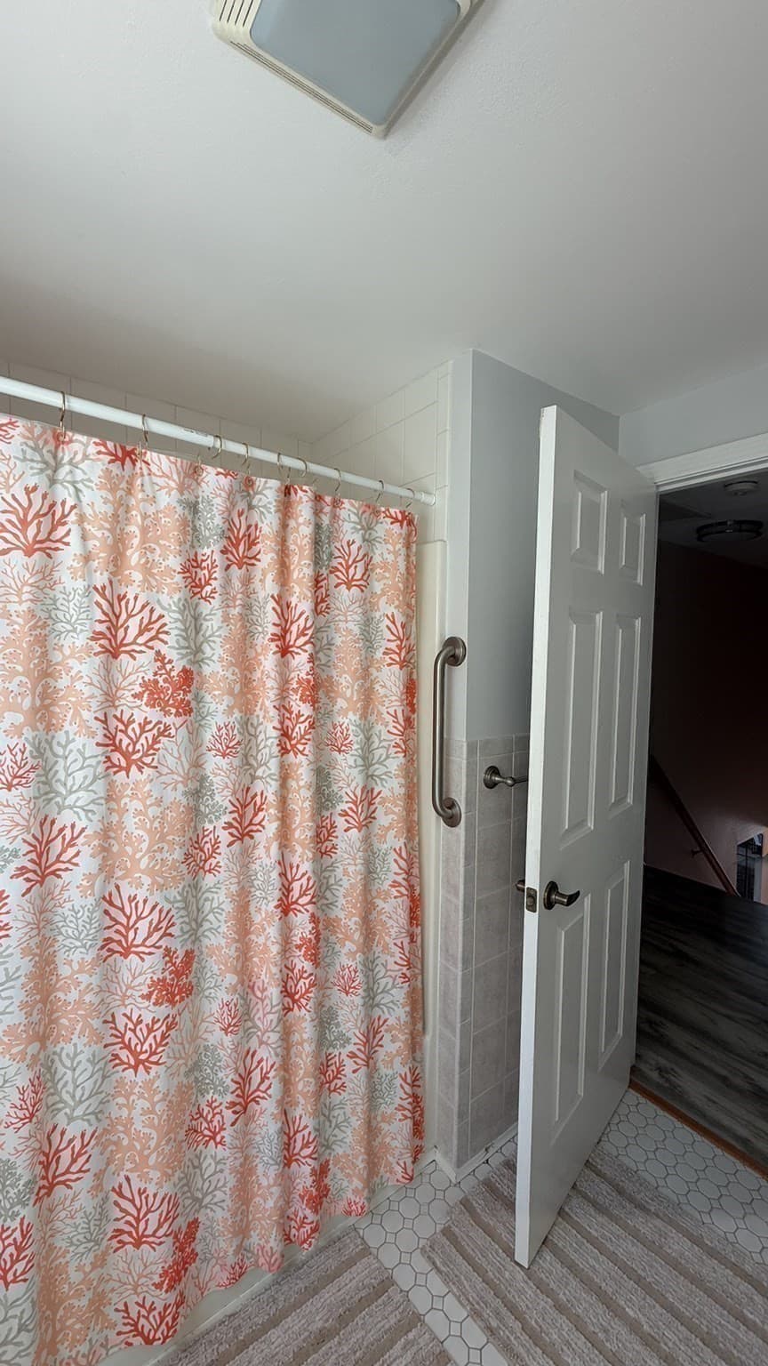 Condominium at 15 Rebecca Ln # 15, Dracut MA 01826, photo 27 of 38