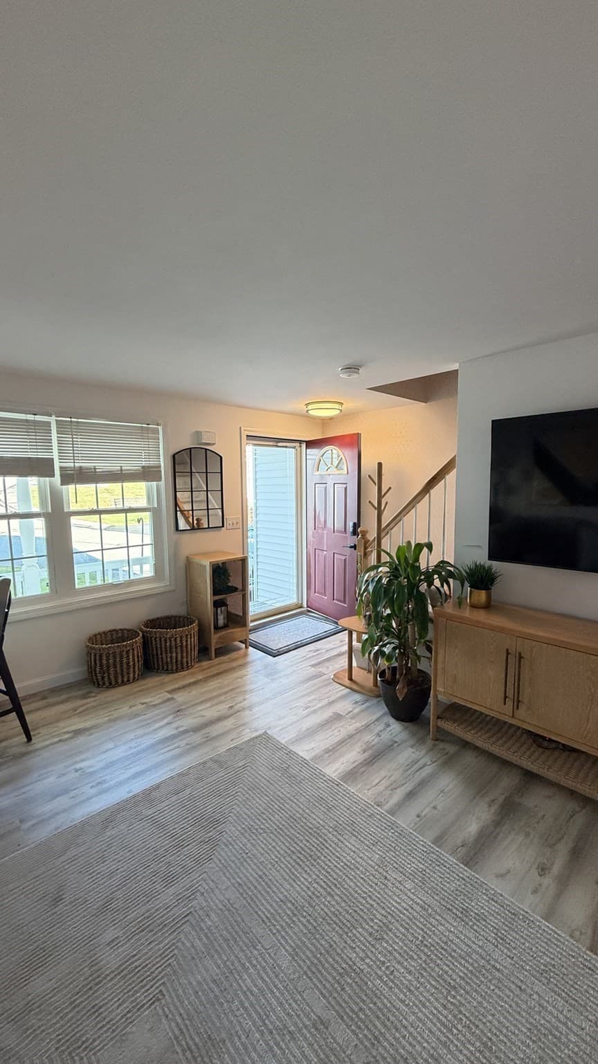 Condominium at 15 Rebecca Ln # 15, Dracut MA 01826, photo 5 of 38