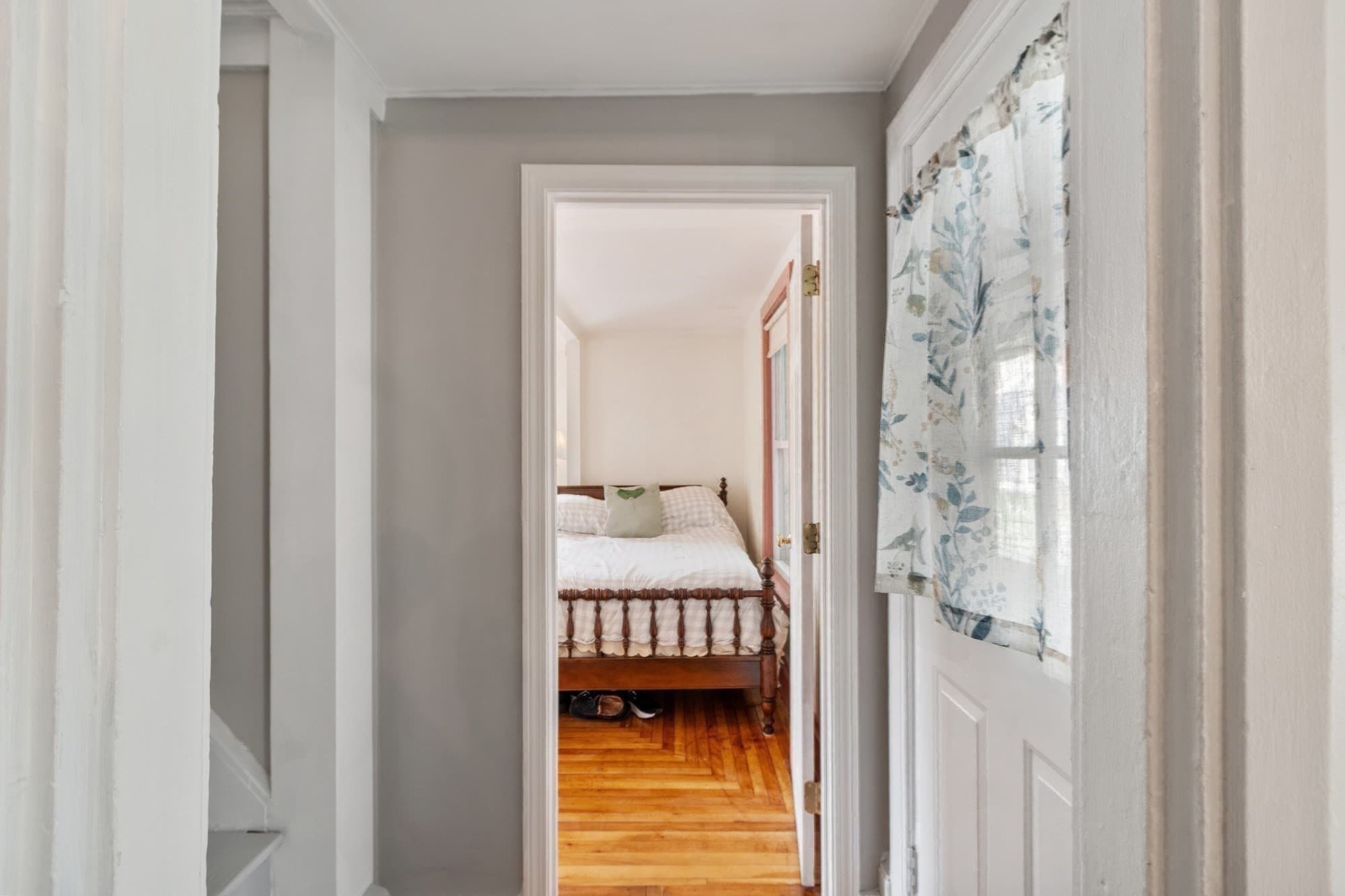 Single Family Residence at 2 Hill St, Amesbury MA 01913, Amesbury, photo 13 of 39