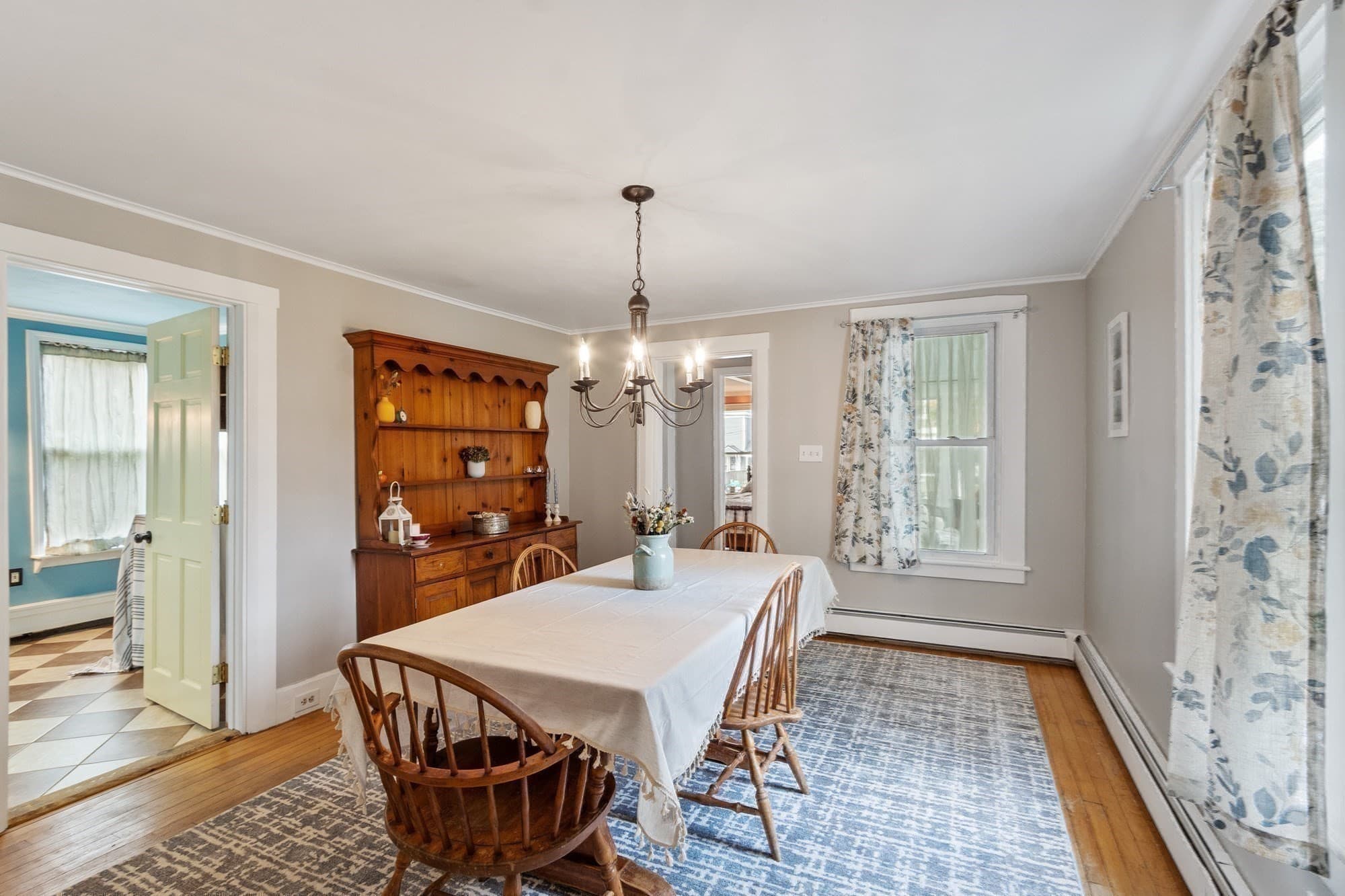 Single Family Residence at 2 Hill St, Amesbury MA 01913, Amesbury, photo 12 of 39