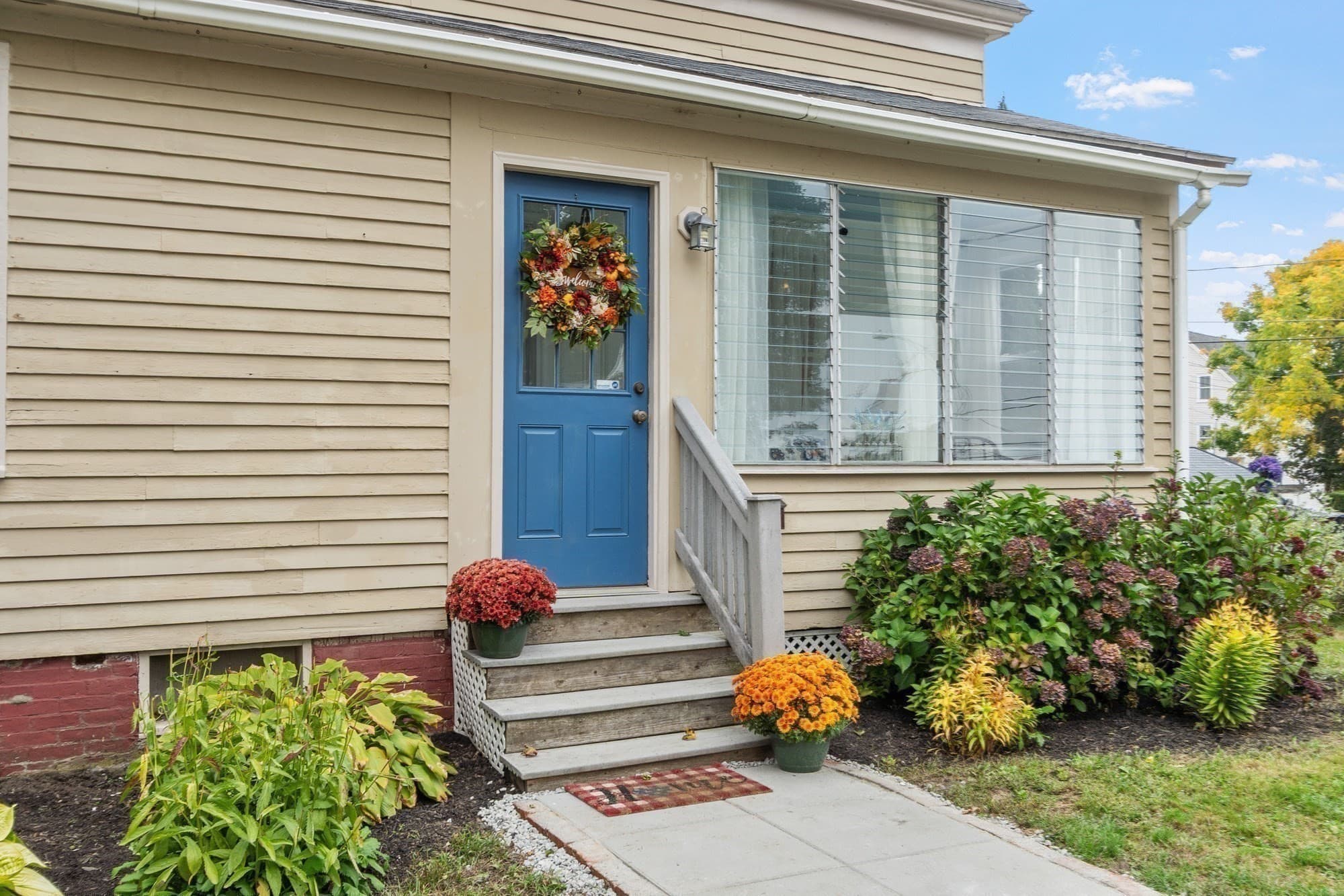 2 Hill St, Amesbury MA 01913