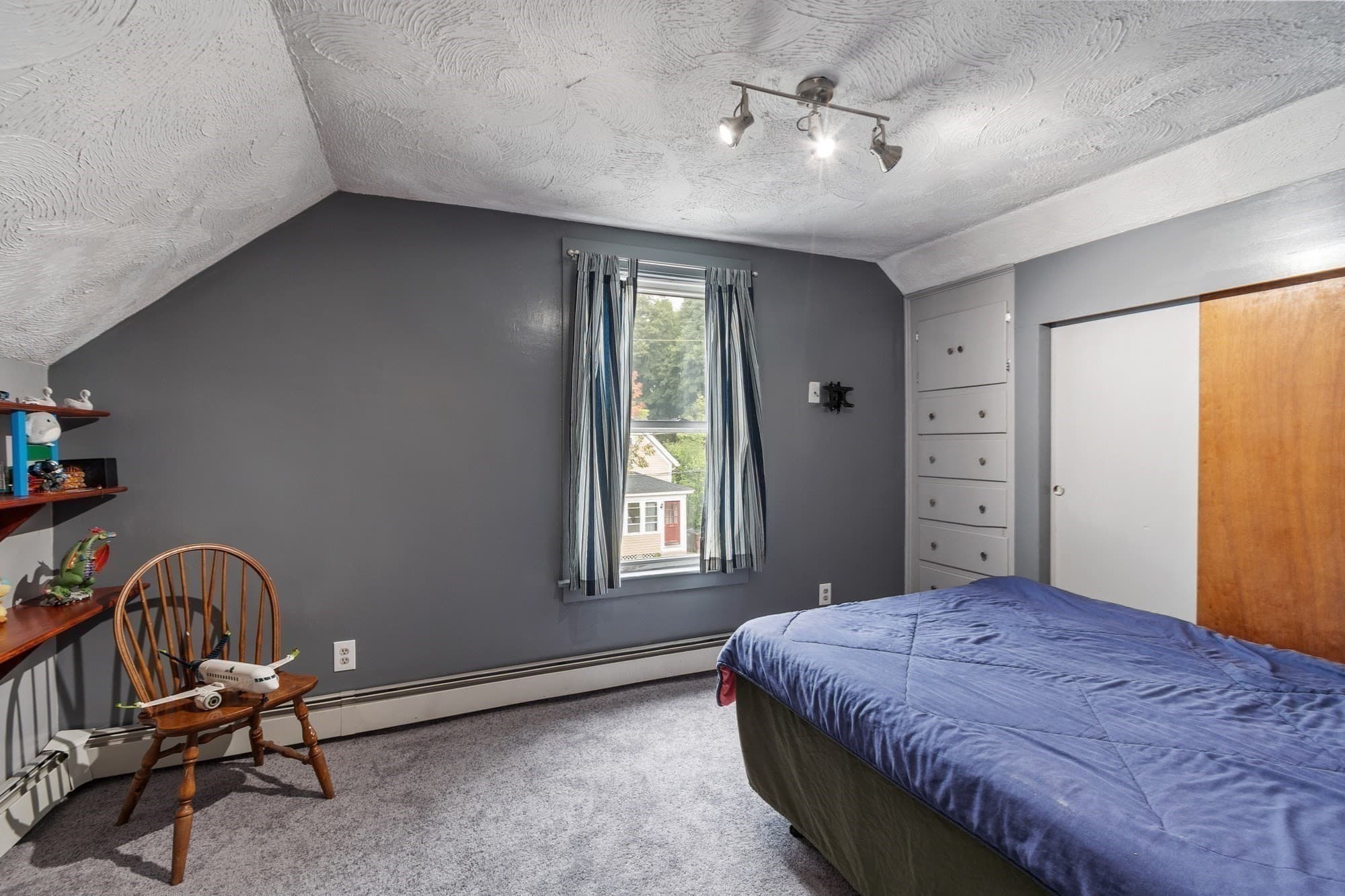 Single Family Residence at 2 Hill St, Amesbury MA 01913, Amesbury, photo 24 of 39