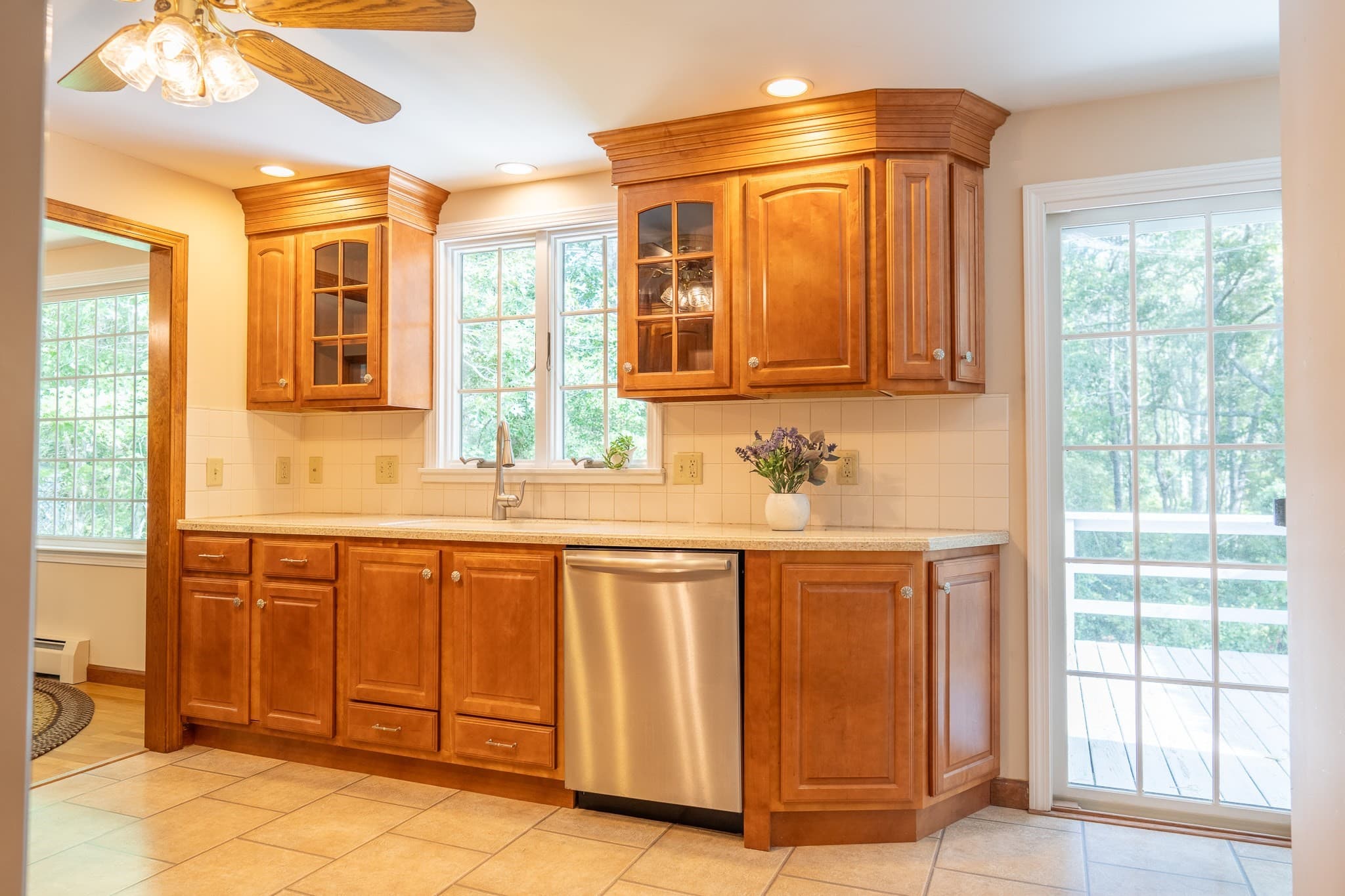 Single Family Residence at 2 Mohegan Ln, Yarmouth MA 02675, Yarmouth, photo 9 of 23