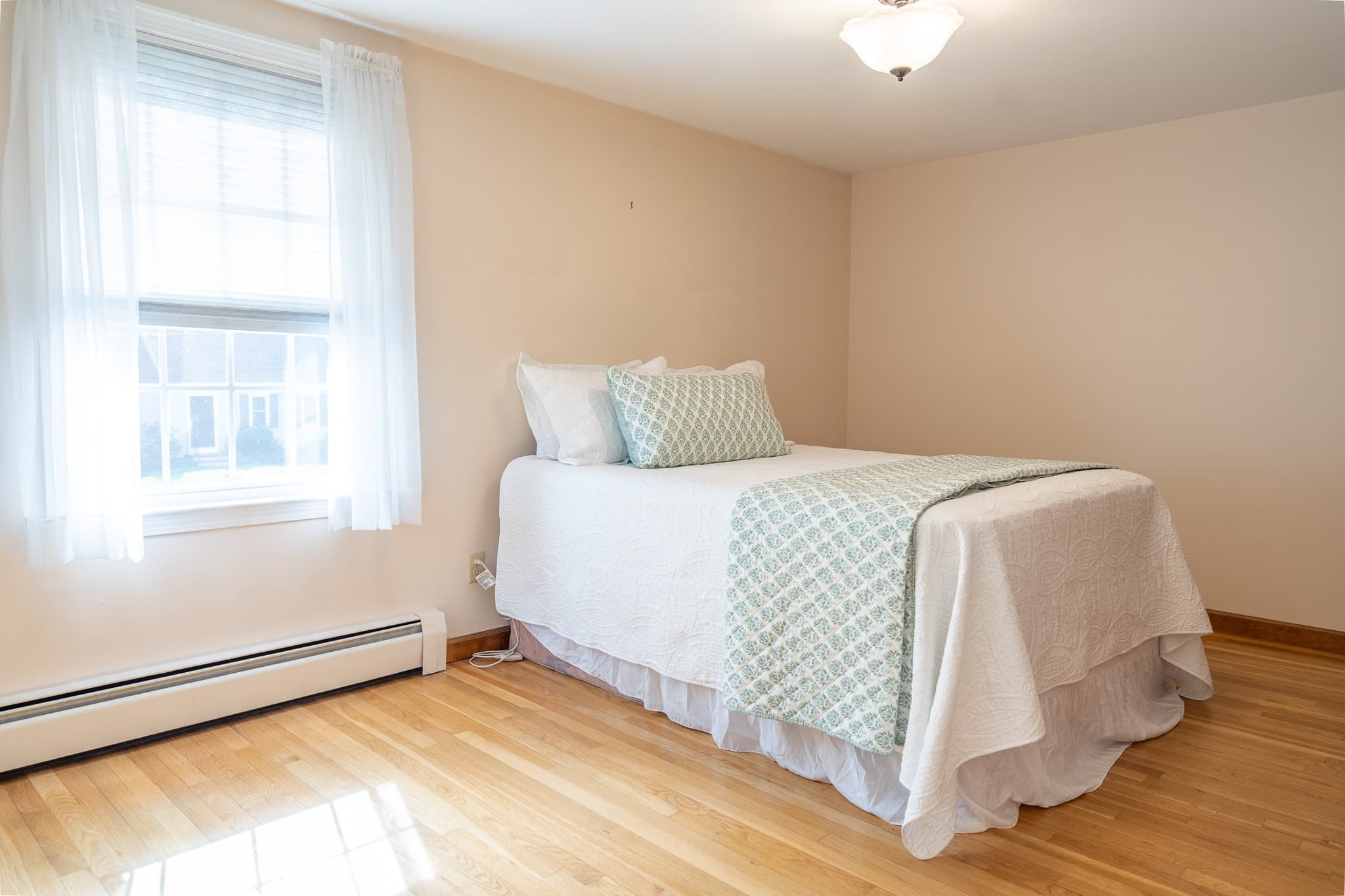 Single Family Residence at 2 Mohegan Ln, Yarmouth MA 02675, Yarmouth, photo 15 of 23