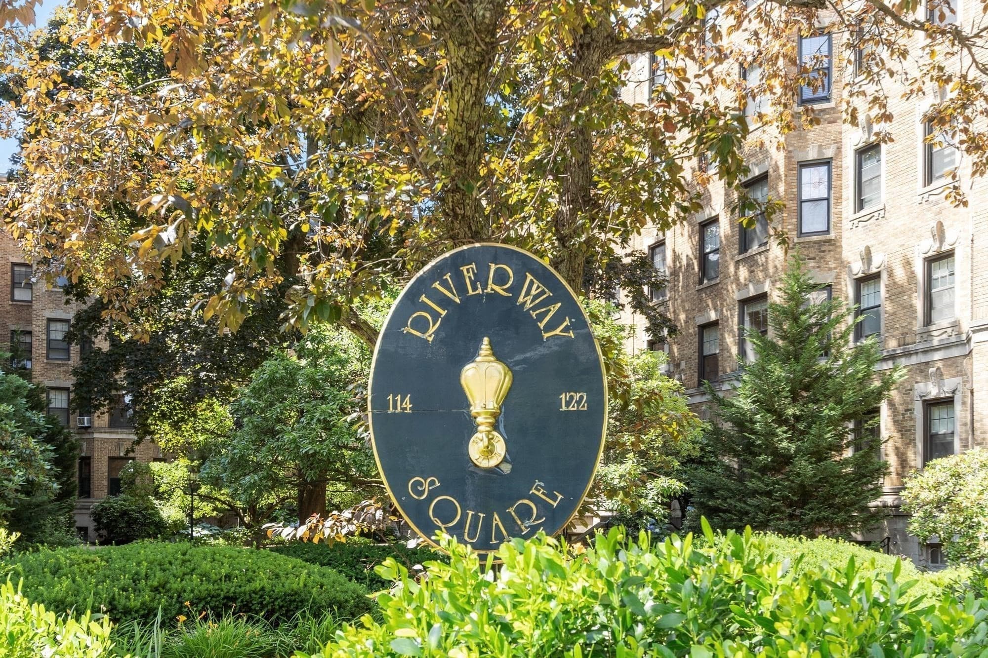 Condominium at 120 Riverway # 4, Boston MA 02215, Boston, photo 18 of 26