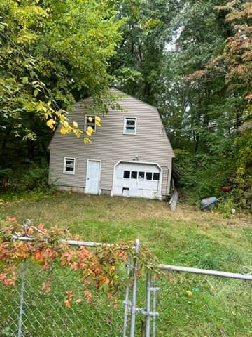 Single Family Residence at 640 Oakhill Ave, Attleboro MA 02703, photo 14 of 14