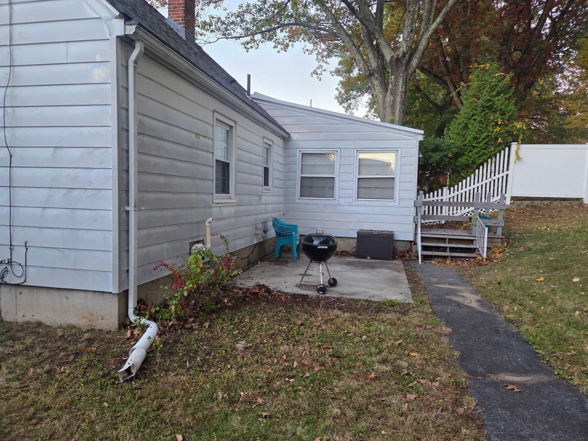Single Family Residence at 20 Ridgewood Rd, Worcester MA 01606, photo 37 of 37