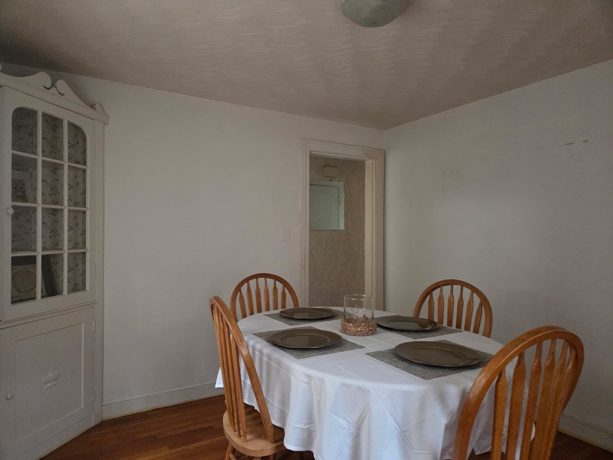 Single Family Residence at 20 Ridgewood Rd, Worcester MA 01606, photo 15 of 37