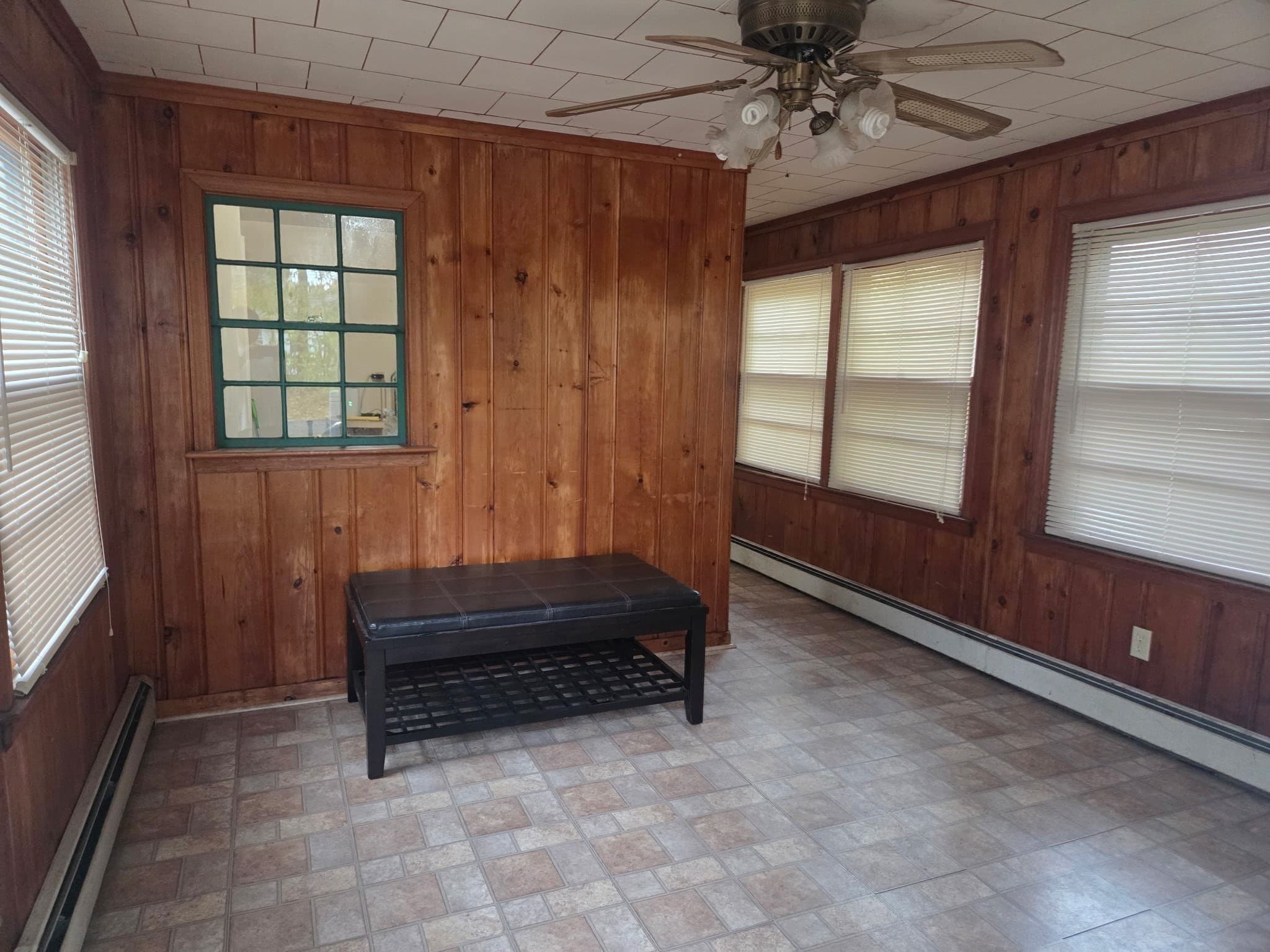Single Family Residence at 20 Ridgewood Rd, Worcester MA 01606, photo 19 of 37