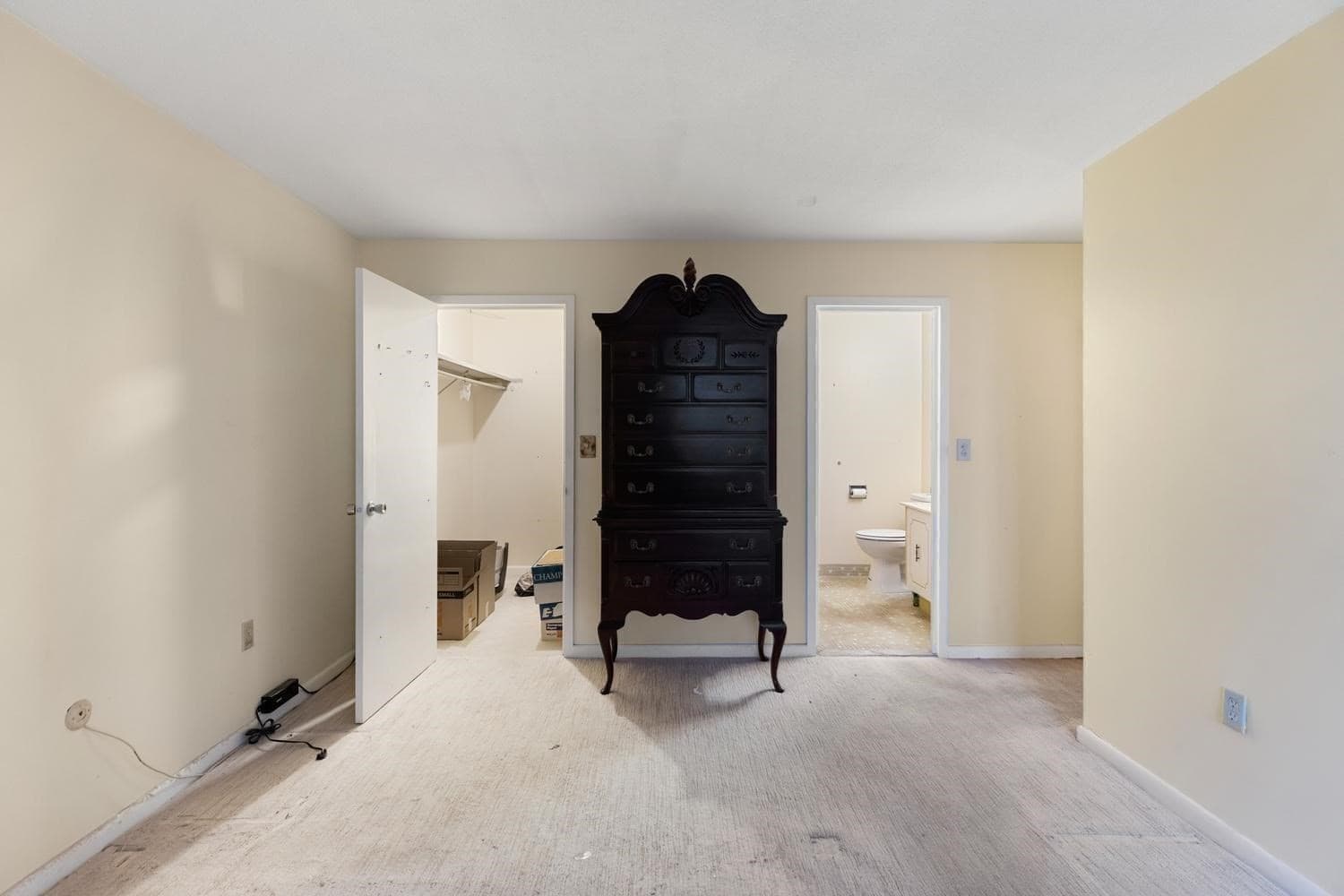Condominium at 1008 Paradise Road # 2J, Swampscott MA 01907, Swampscott, photo 27 of 38