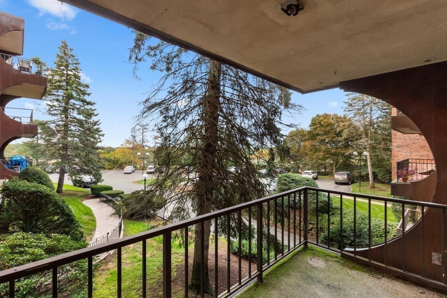 Condominium at 1008 Paradise Road # 2J, Swampscott MA 01907, Swampscott, photo 32 of 38
