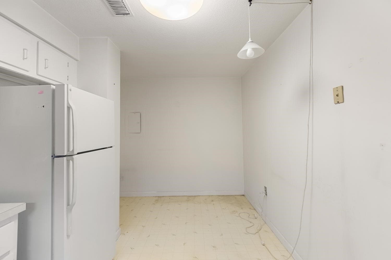 Condominium at 1008 Paradise Road # 2J, Swampscott MA 01907, Swampscott, photo 20 of 38