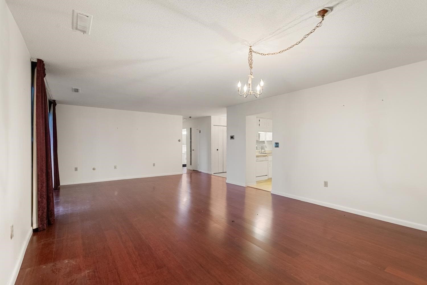 Condominium at 1008 Paradise Road # 2J, Swampscott MA 01907, Swampscott, photo 10 of 38