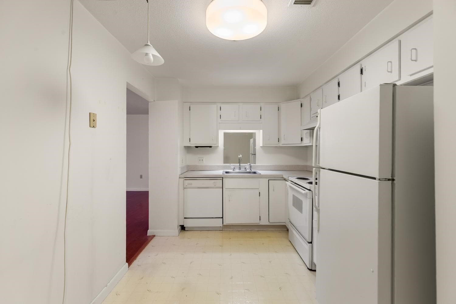 Condominium at 1008 Paradise Road # 2J, Swampscott MA 01907, Swampscott, photo 18 of 38