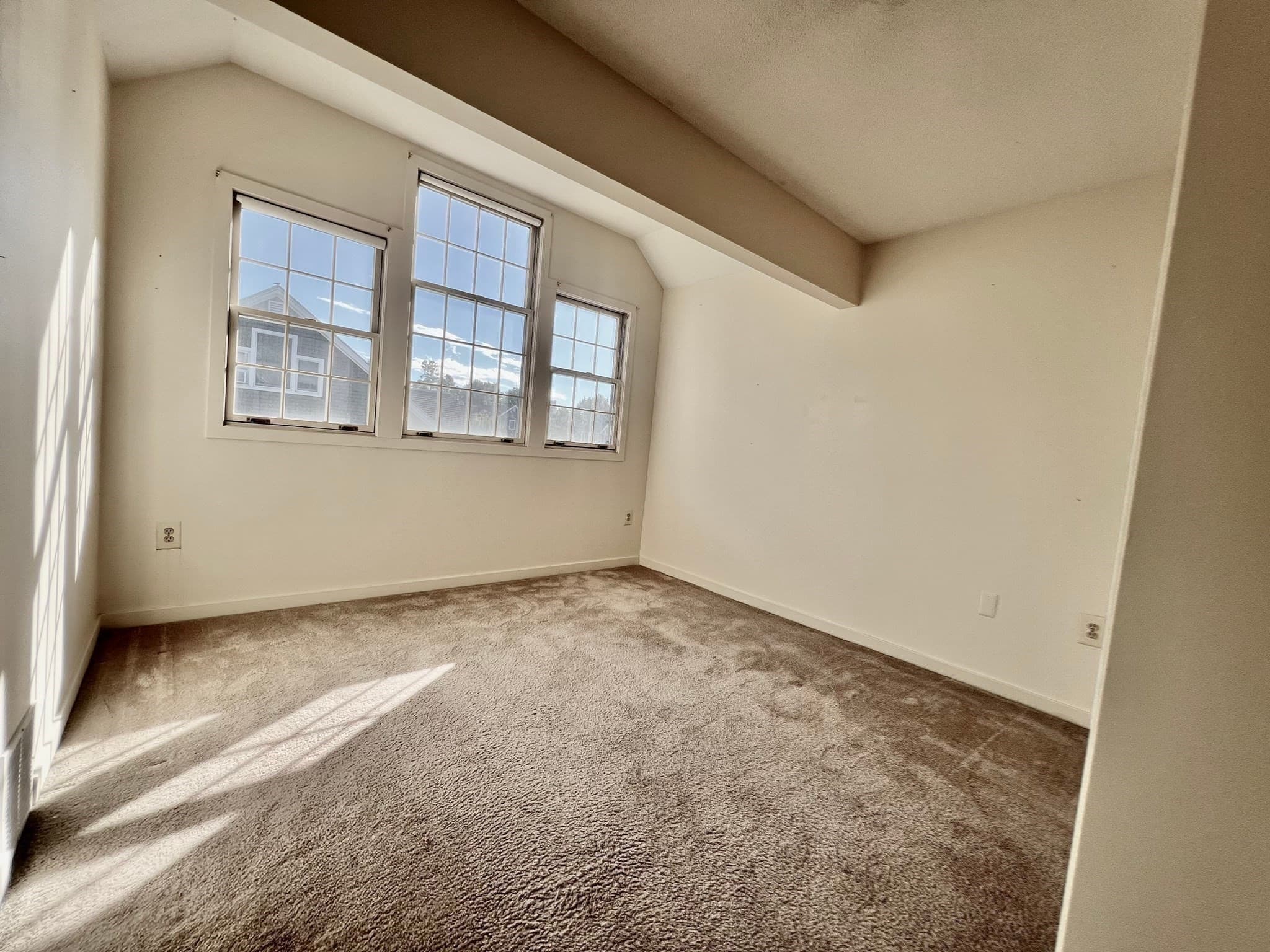 Condominium at 62 Amity Place # 62, Amherst MA 01002, photo 29 of 38