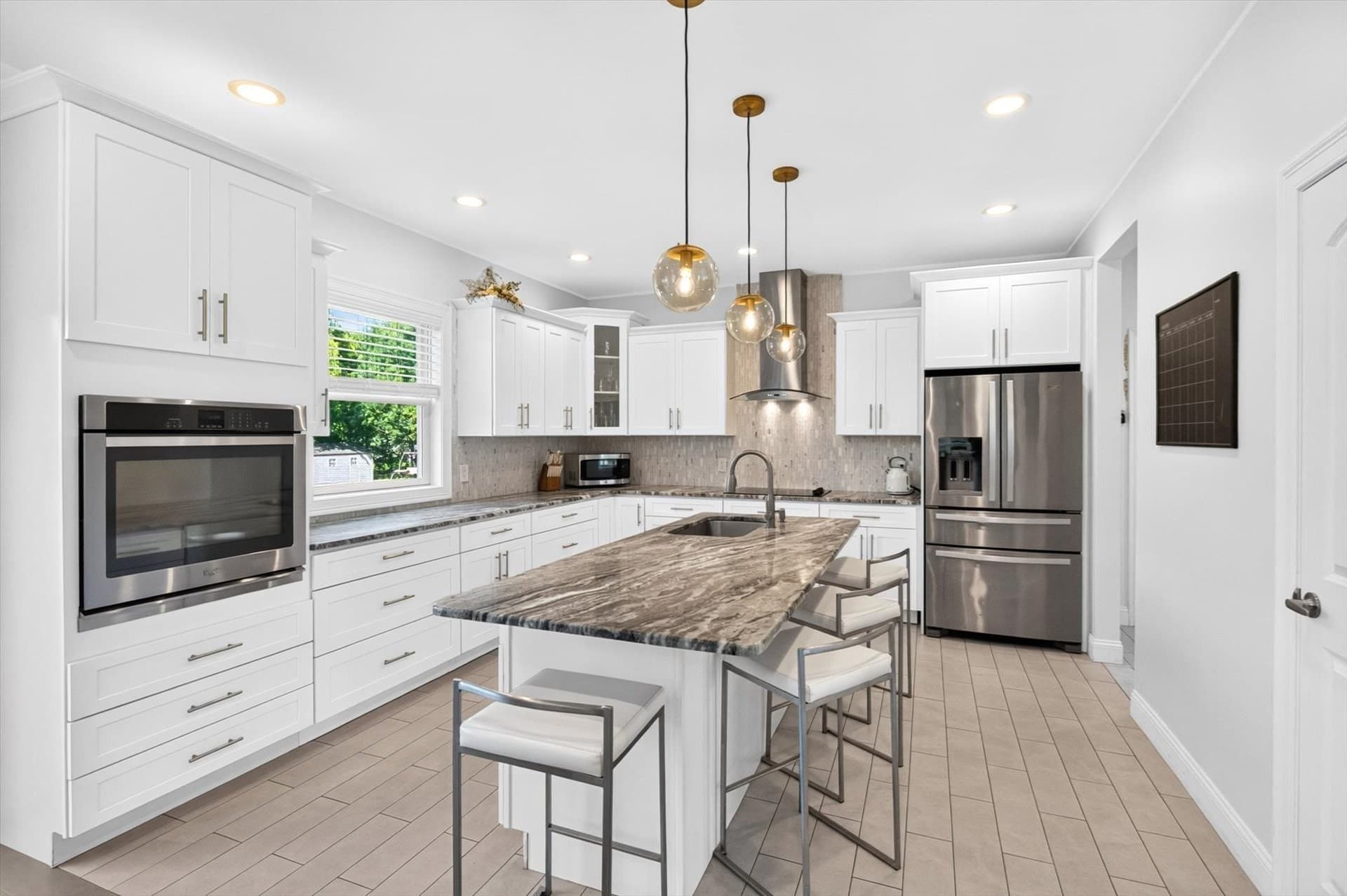 Single Family Residence at 537 Southwick Rd, Westfield MA 01085, photo 16 of 42