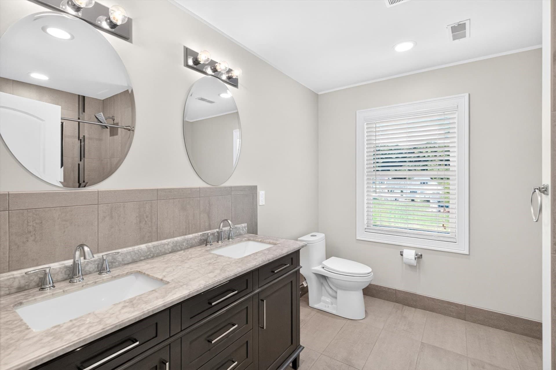 Single Family Residence at 537 Southwick Rd, Westfield MA 01085, photo 36 of 42