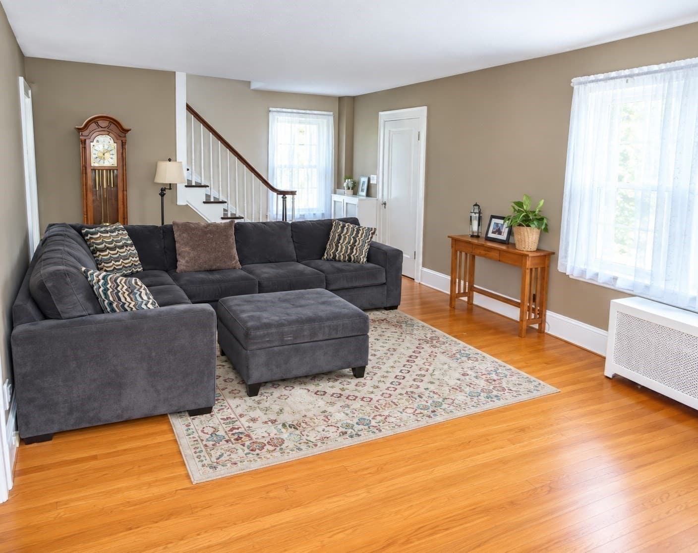 Single Family Residence at 29 Rogers Ave, West Springfield MA 01089, photo 9 of 15