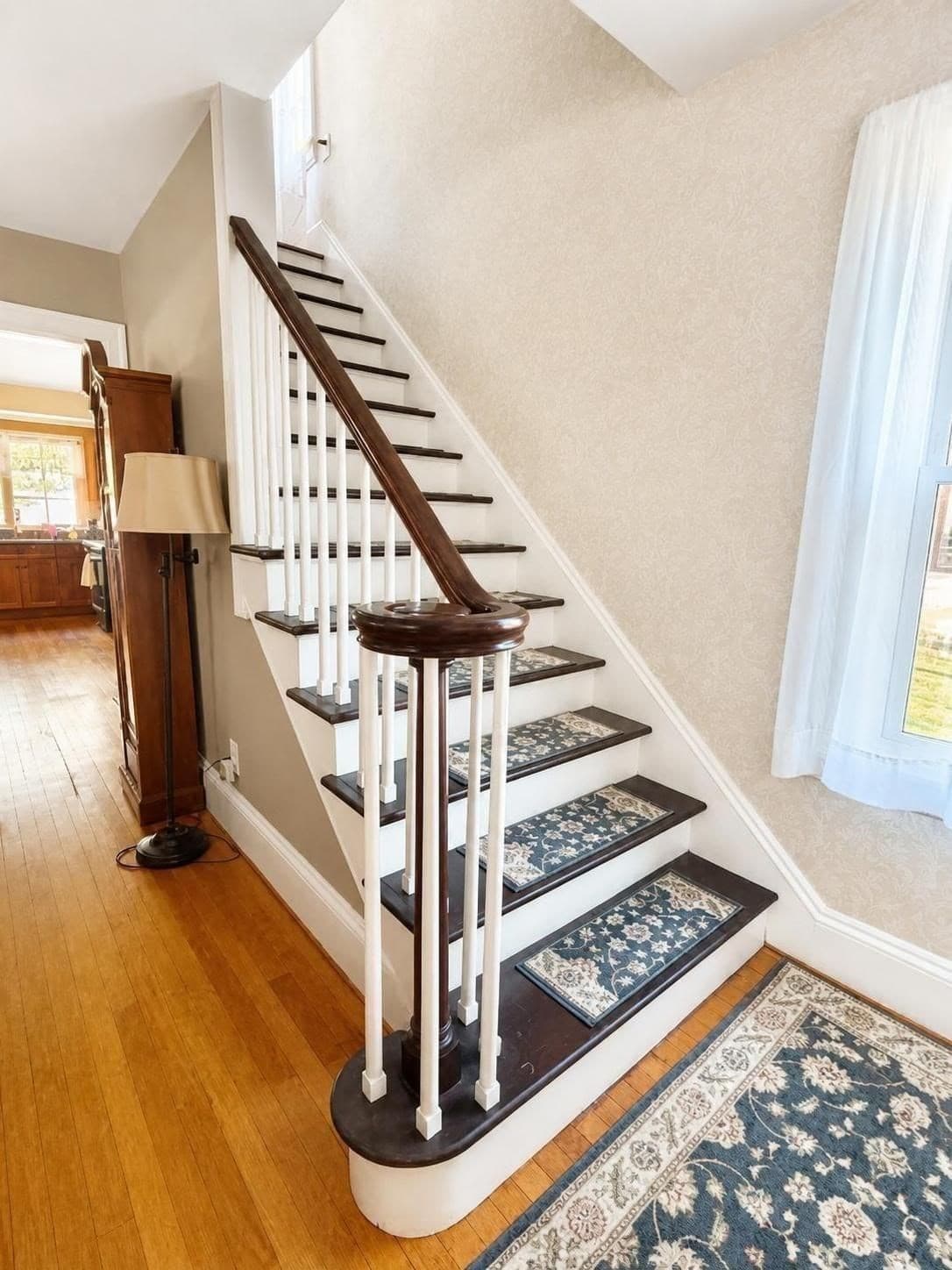 Single Family Residence at 29 Rogers Ave, West Springfield MA 01089, photo 11 of 15