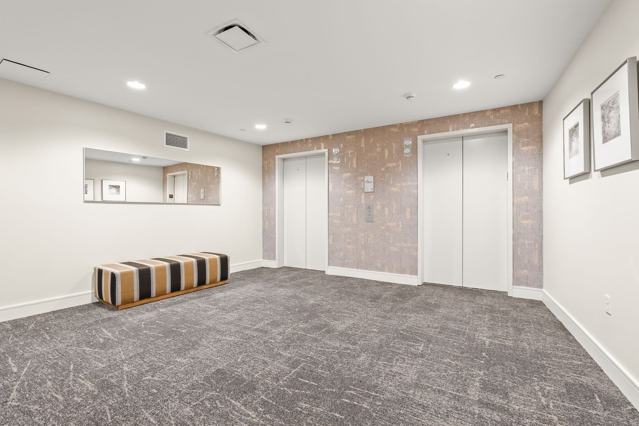 Condominium at 2400 Beacon # 404, Boston MA 02467, Boston, photo 6 of 42