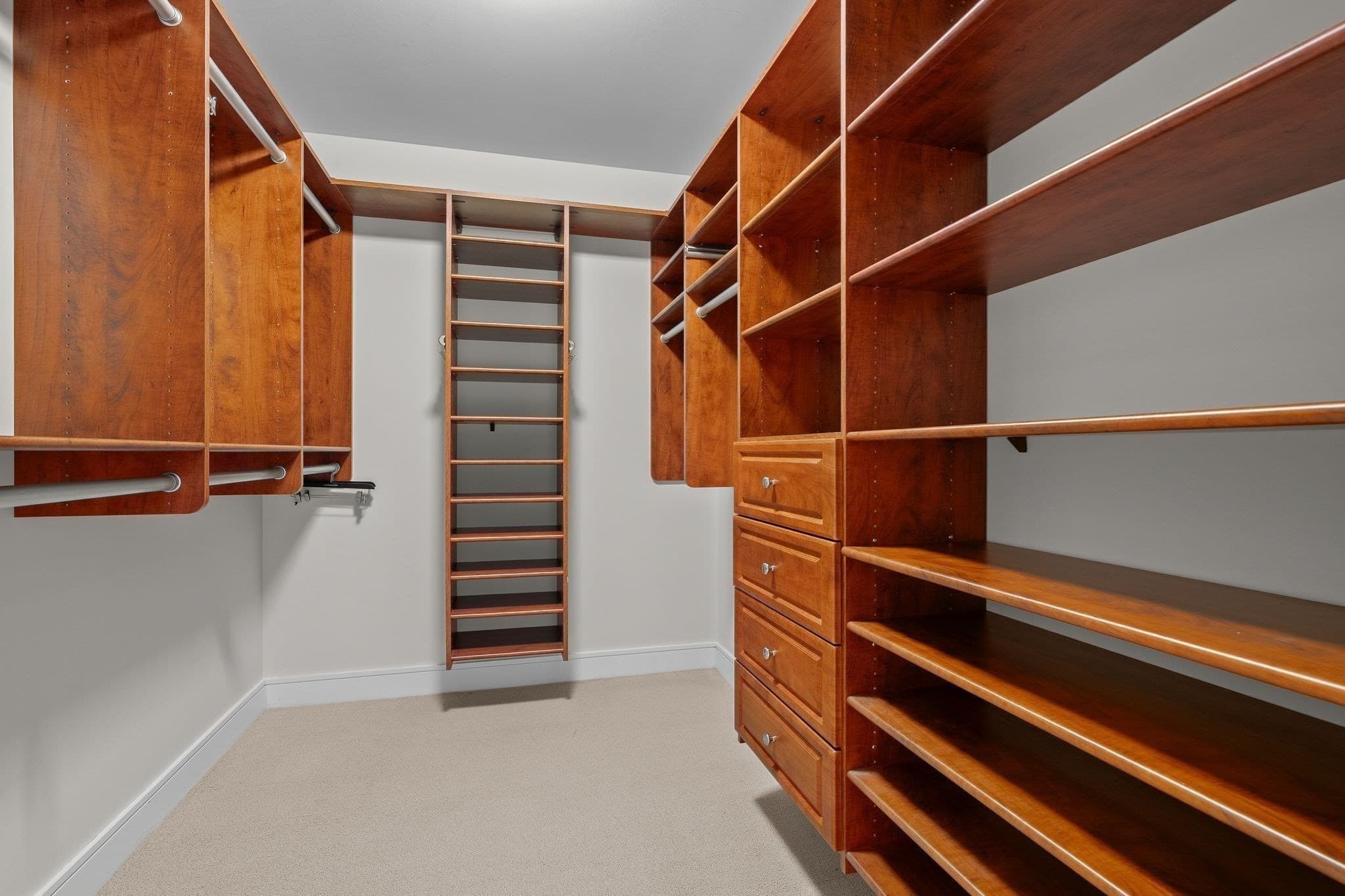 Condominium at 2400 Beacon # 404, Boston MA 02467, Boston, photo 33 of 42